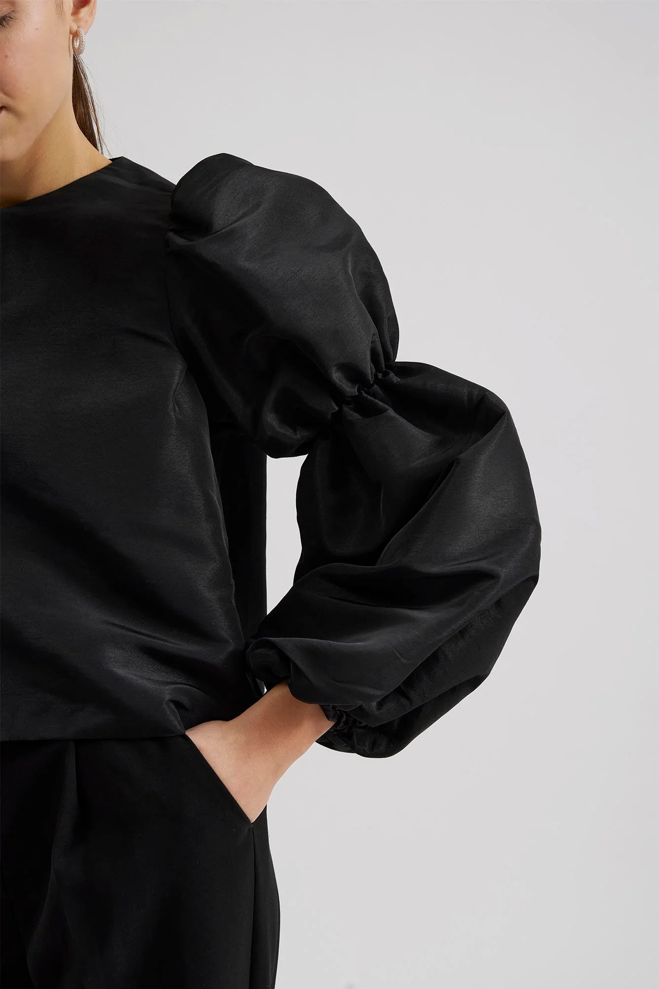 Zoey Blouse Black - Image 6