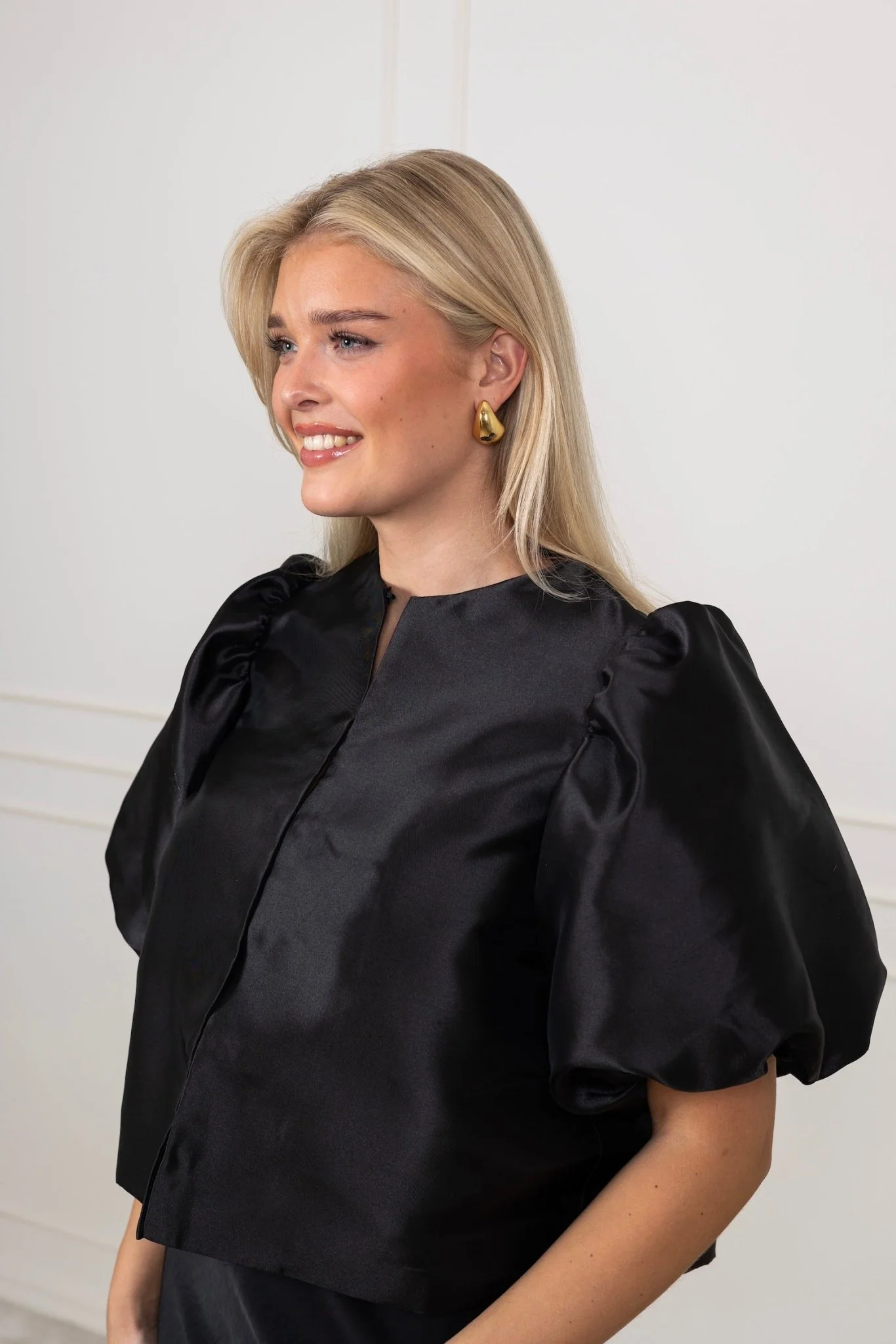 Cleo Blouse Black - Image 9