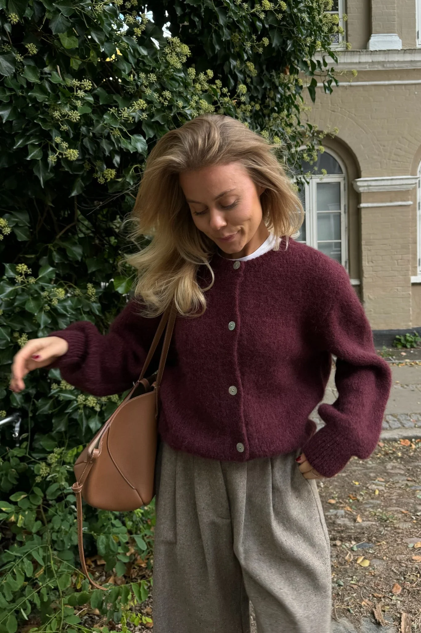 Ida Cardigan Bordeaux - Image 3