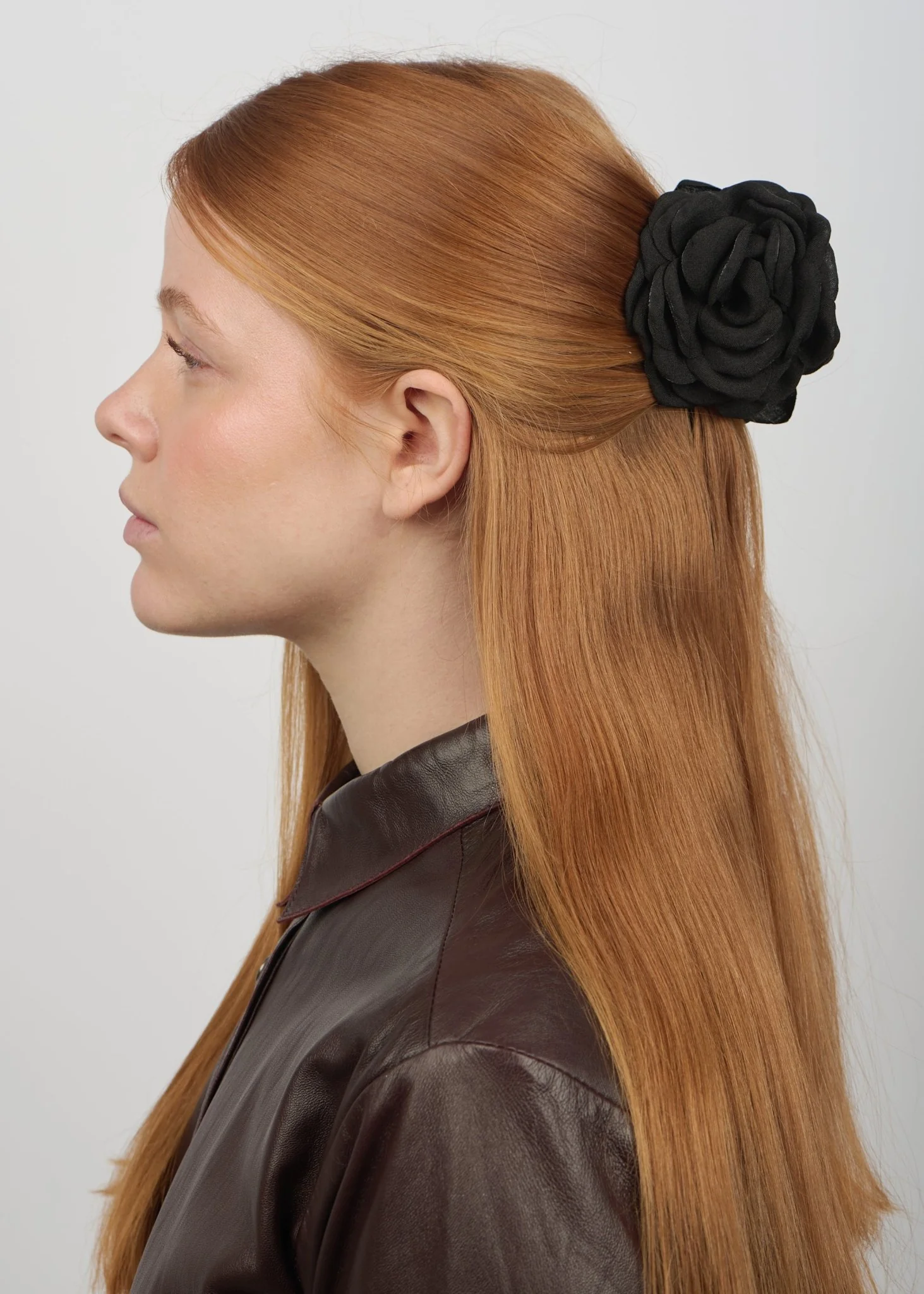 Smooth Rosa Hair Claw Obsidian Black