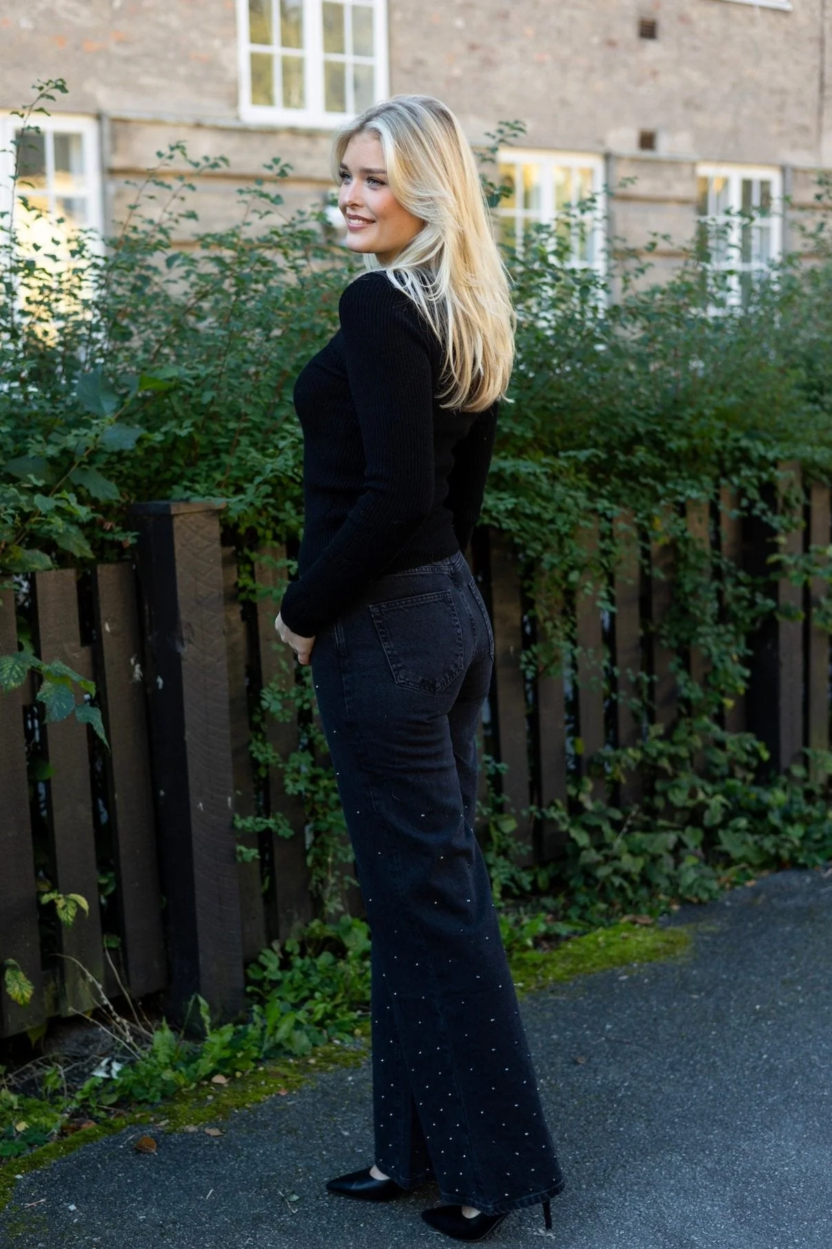 Taylor Embellished Jeans Washed Black - Image 8