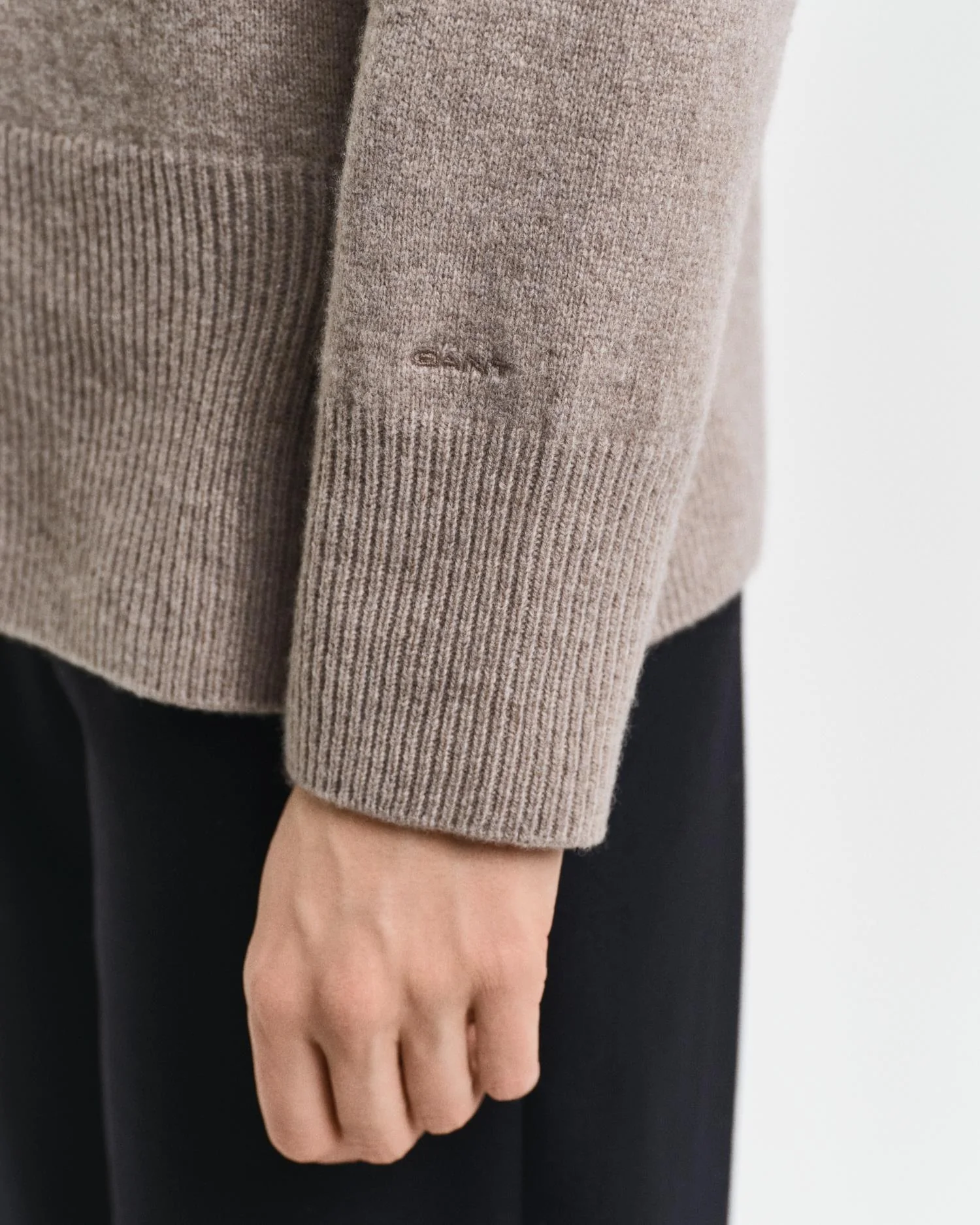 Herringbone Detail Crew Neck Sweater Warm Grey - Image 5