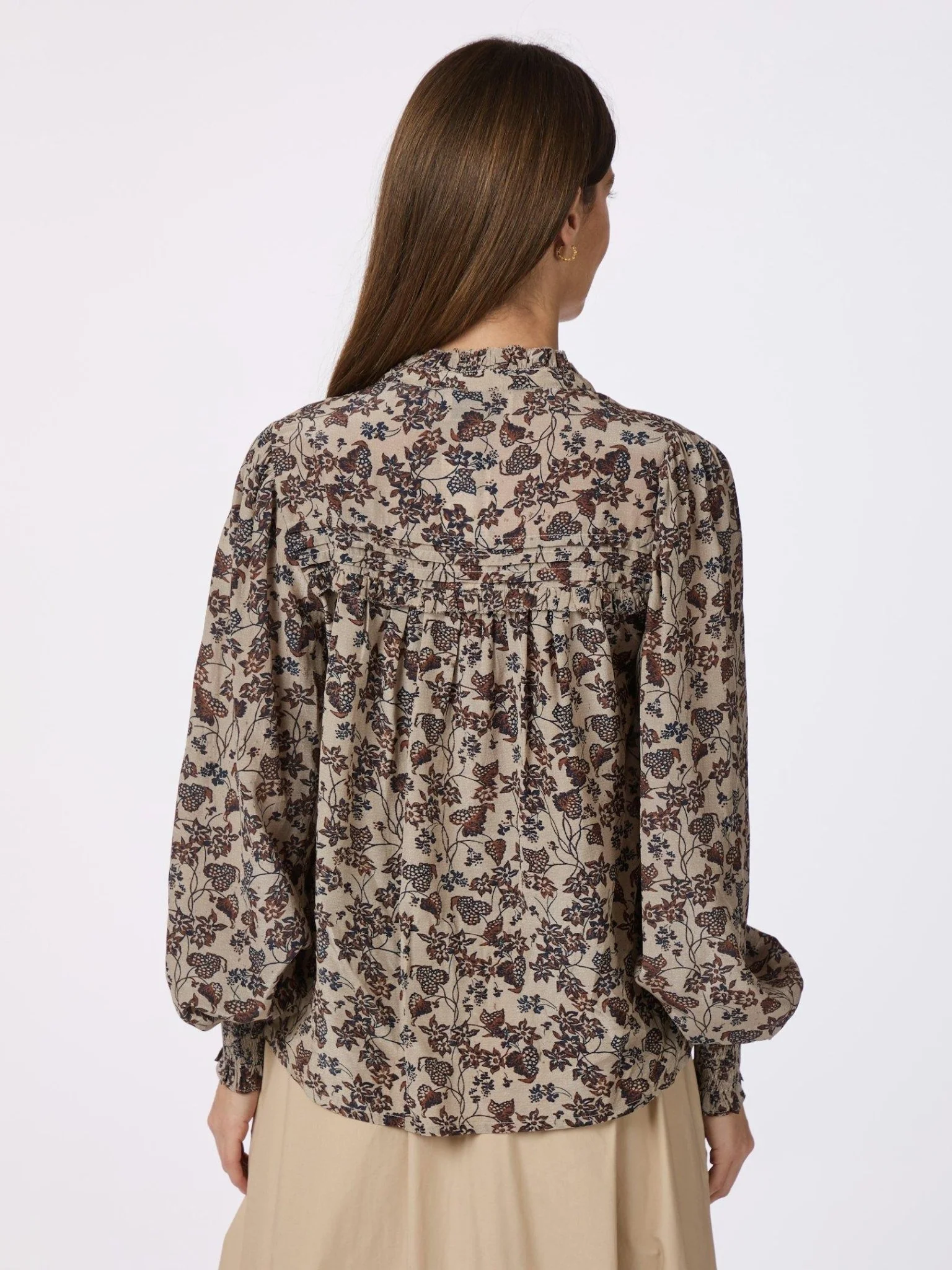 Rhia Drapy Ivy Blouse Taupe - Image 8