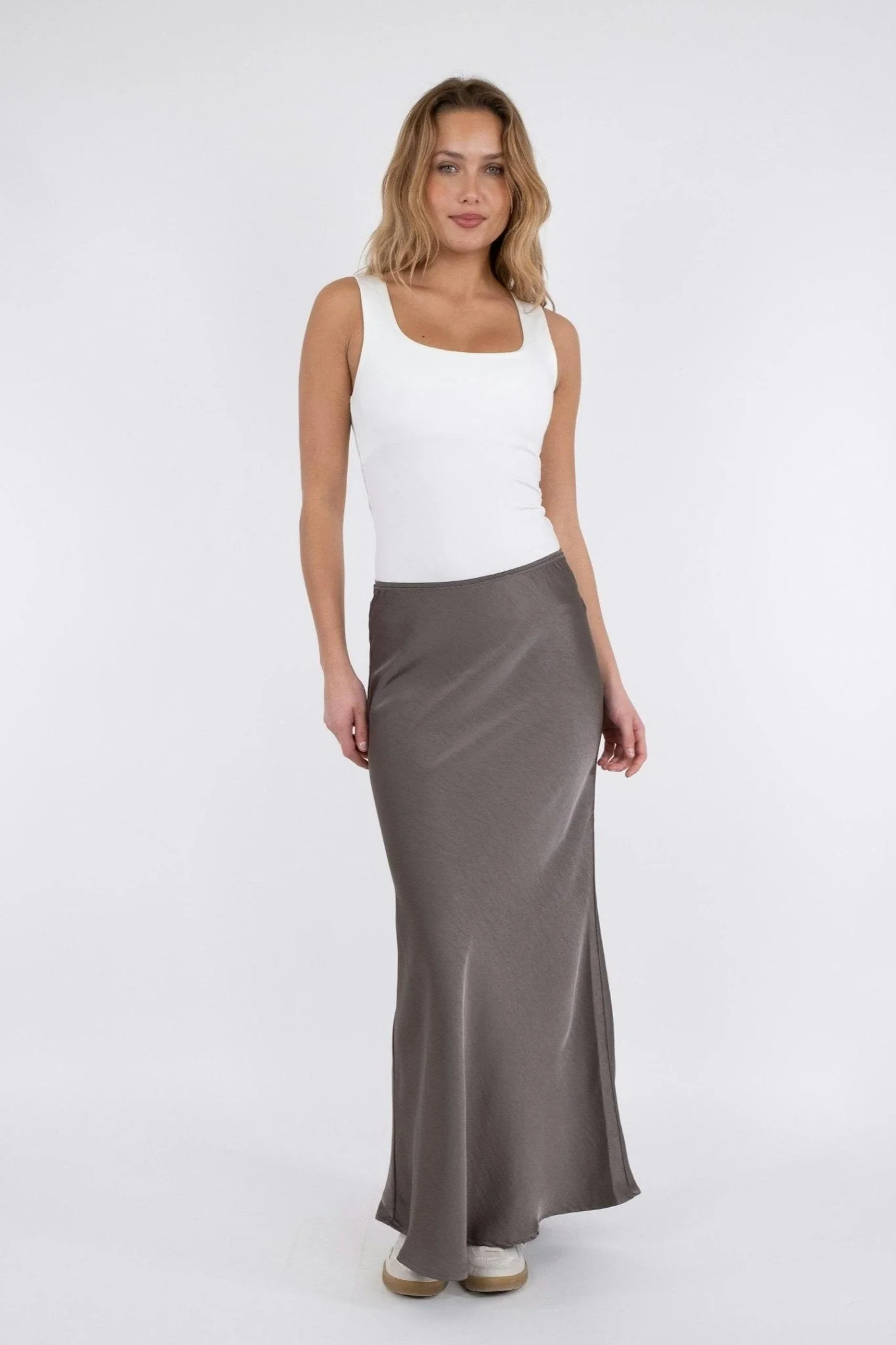 Vicky Heavy Sateen Skirt Warm Grey - Image 6