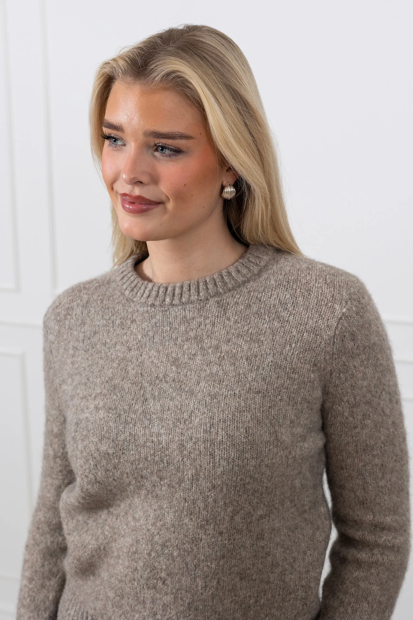 Ava Ls Knit O-Neck Irish Cream Melange - Image 5