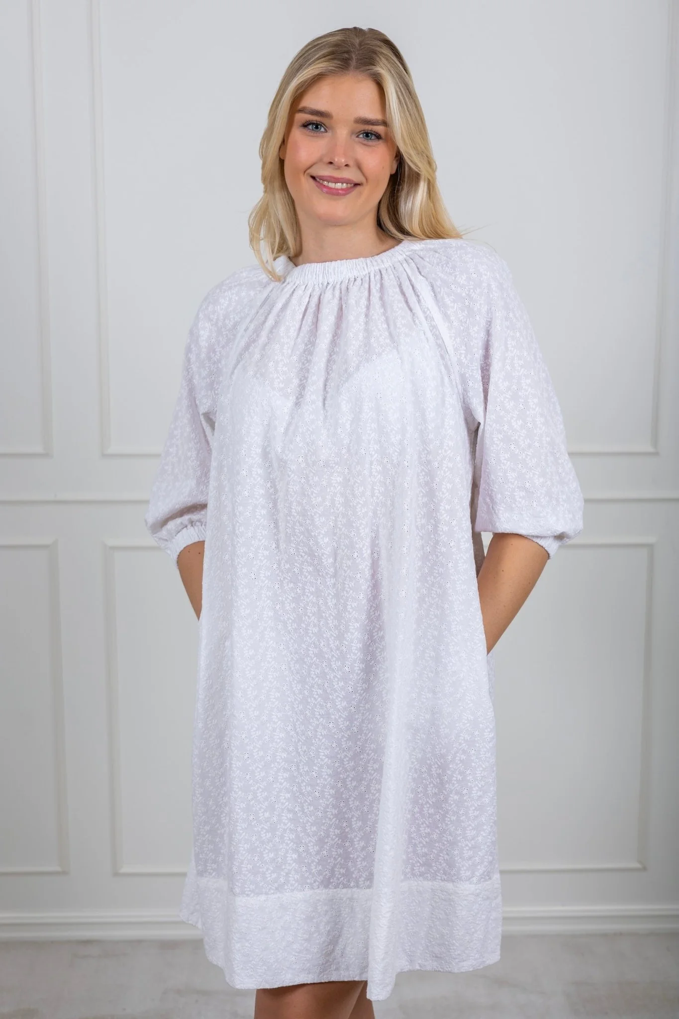 Lace Dress White - Image 4