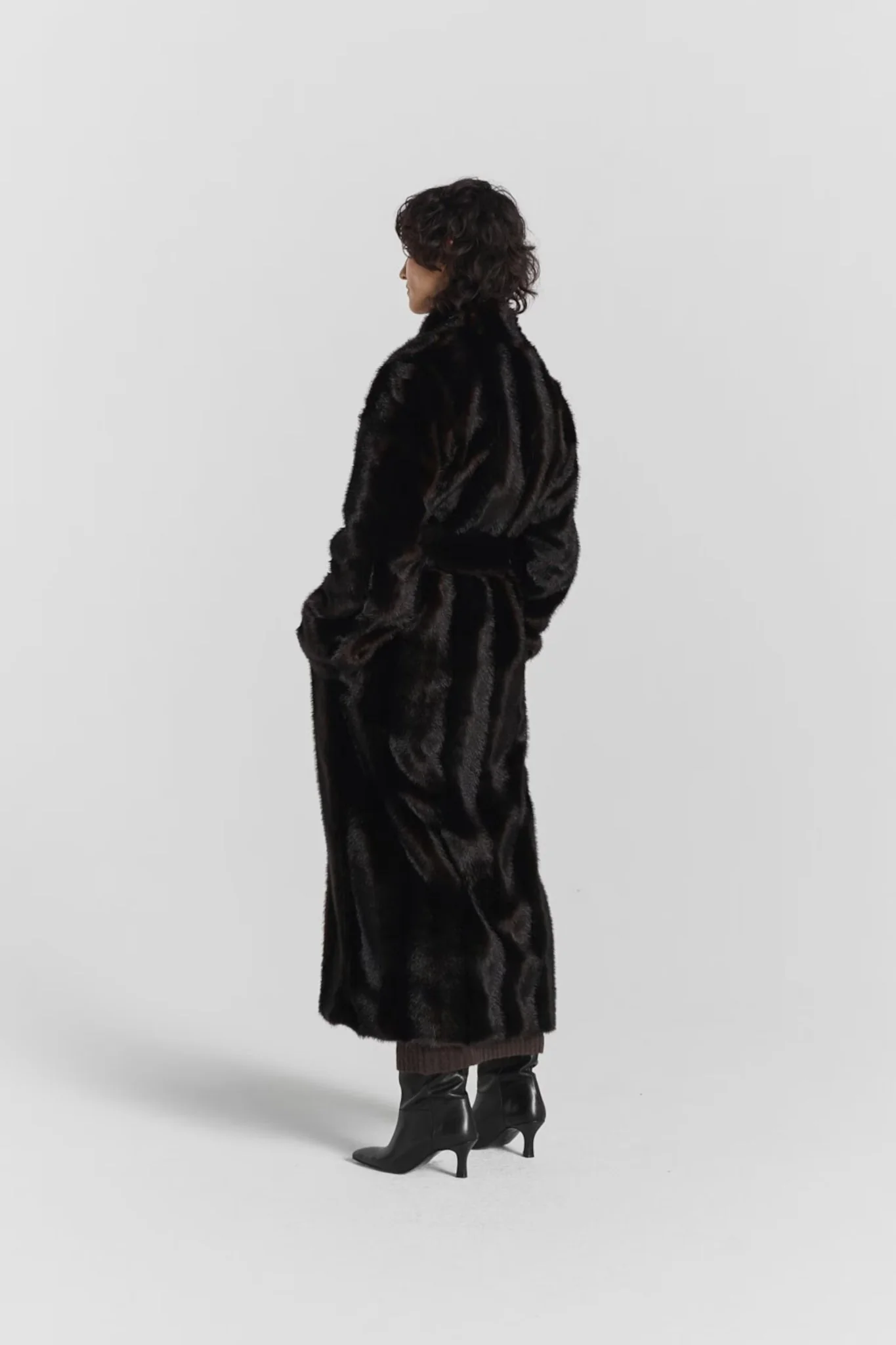 Vaujany Faux Fur Maxi Coat Rich Brown - Image 5