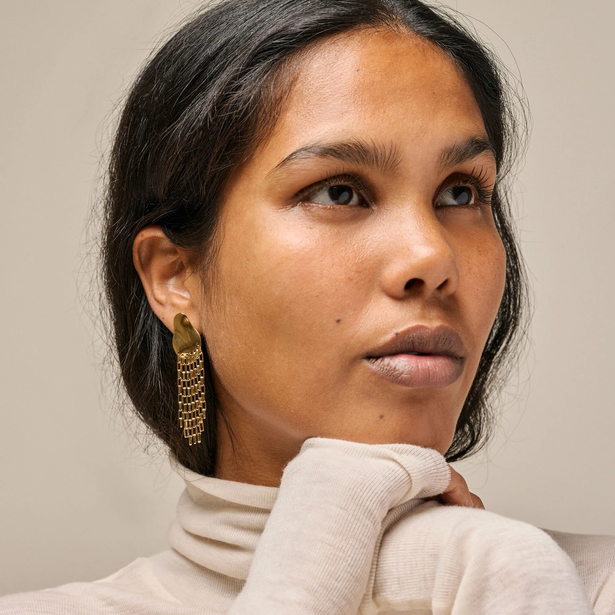 Solange Earrings Gold - Image 2