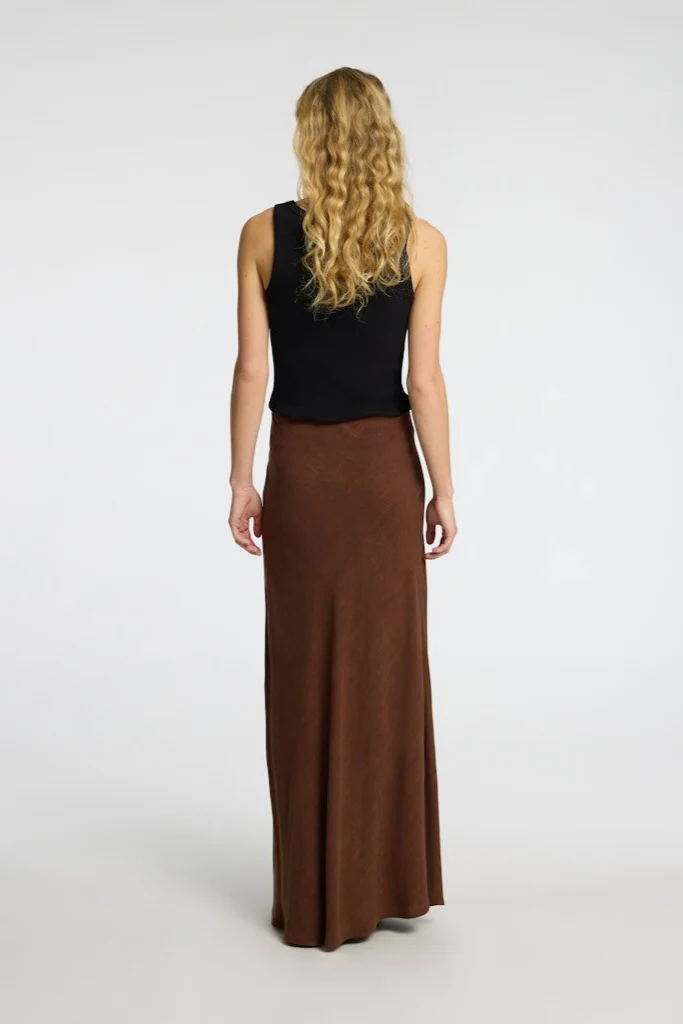 Anna U-Neck Tank Top Black - Image 8