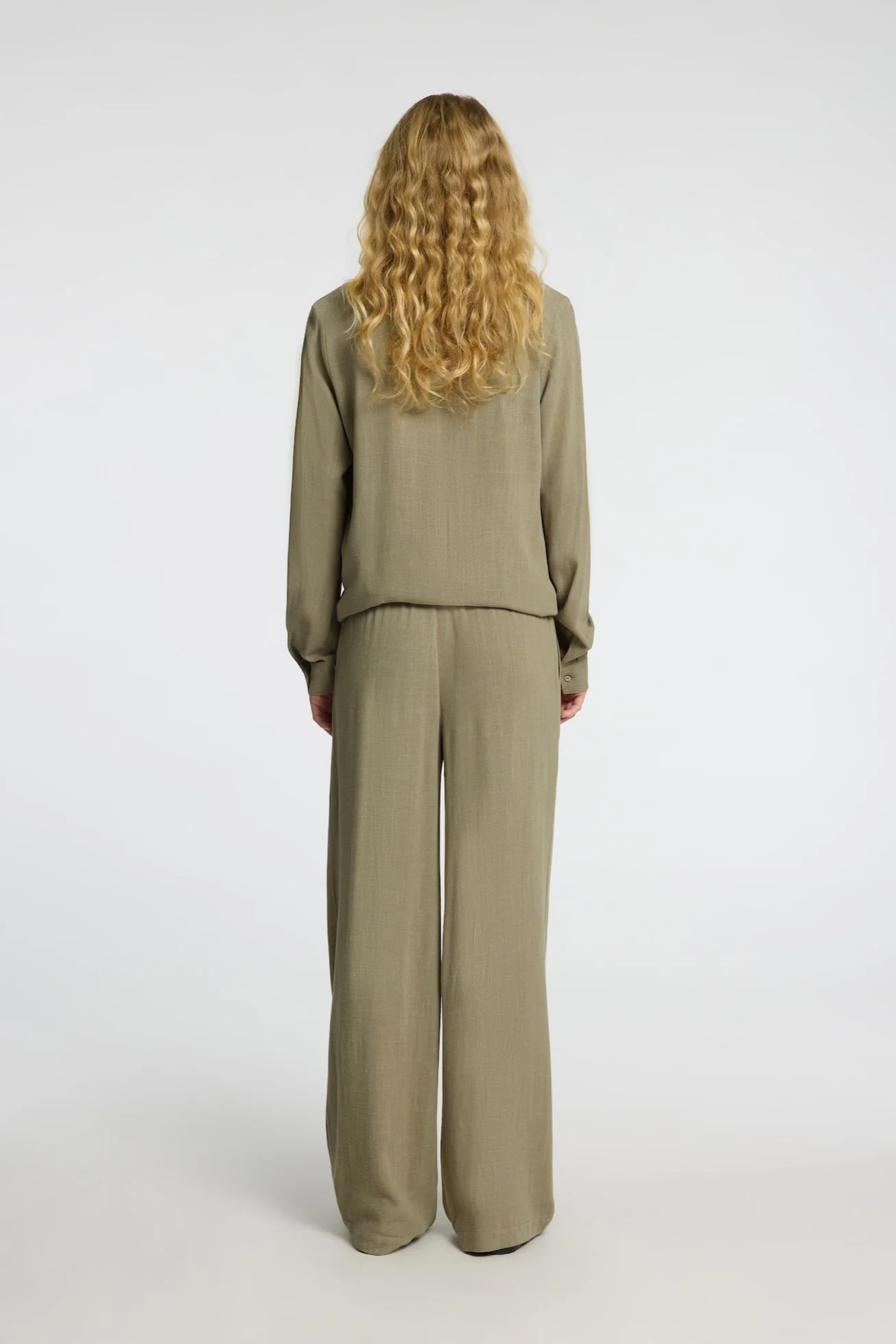 Viva-Gulia Hw Long Sun Pant Vetiver - Image 10