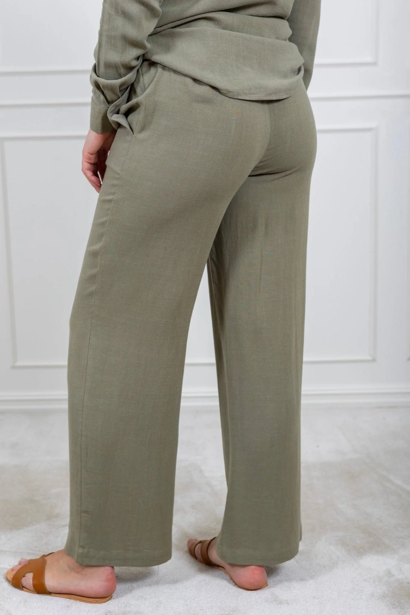 Viva-Gulia Hw Long Sun Pant Vetiver - Image 3