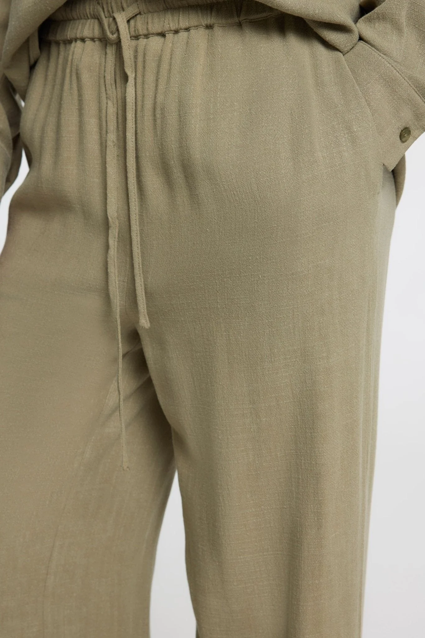 Viva-Gulia Hw Long Sun Pant Vetiver - Image 9