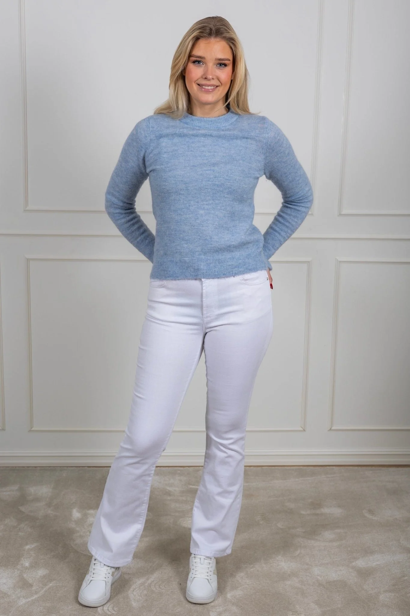 Lulu Ls Knit Frill Cuff O-Neck Cashmere Blue Melange - Image 4