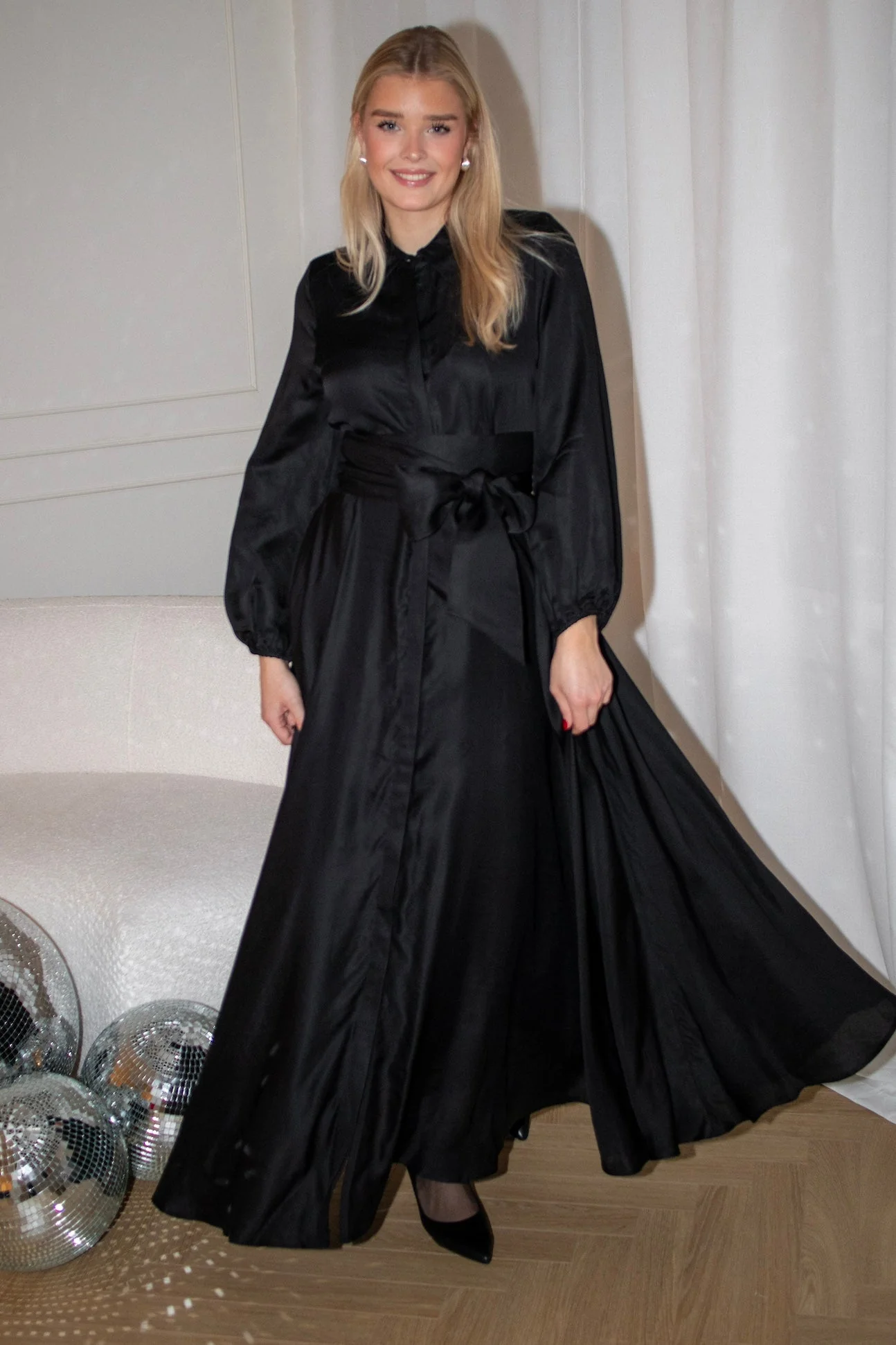 Long Bon Weekend Dress Black - Image 3