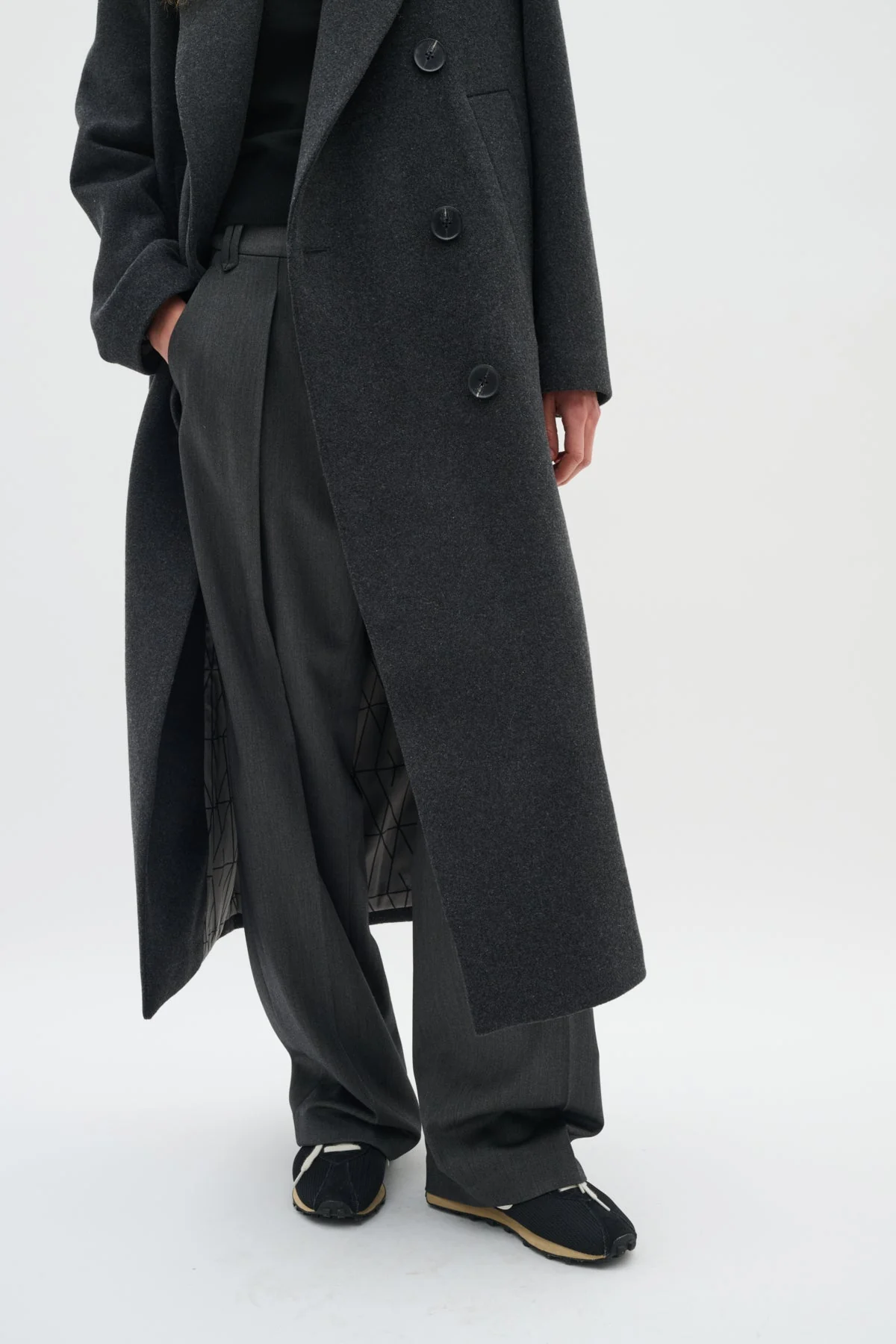 Yunahiw Long Coat Dark Grey Melange - Image 10