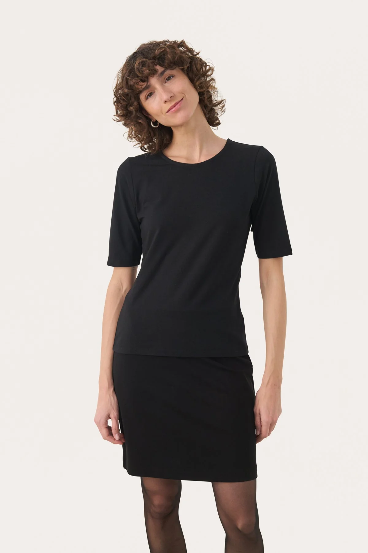 Nemi T-Shirt Black - Image 2