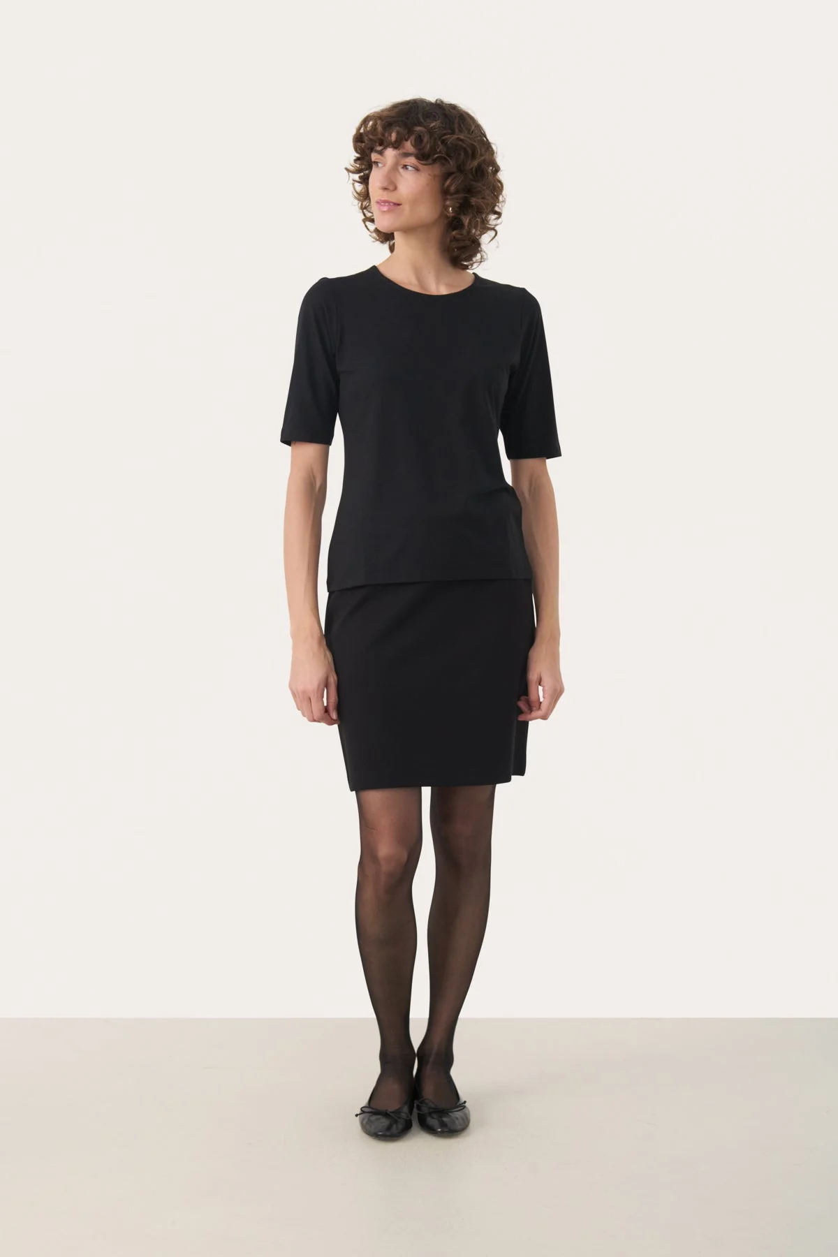 Nemi T-Shirt Black - Image 3