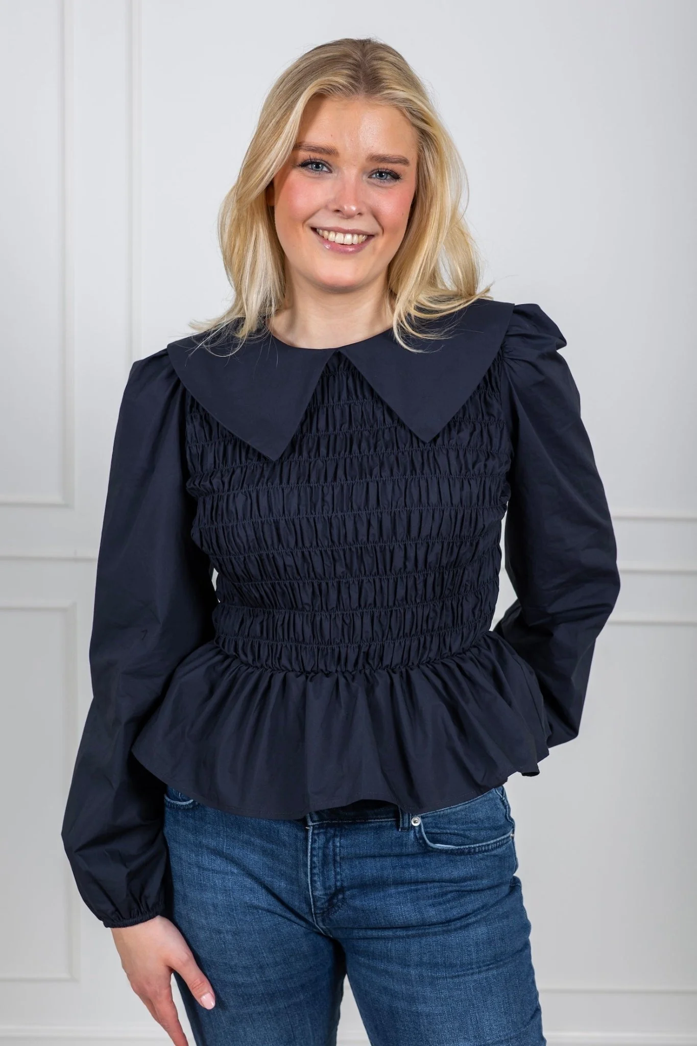 Yasroma Ls Top Navy Blazer - Image 3