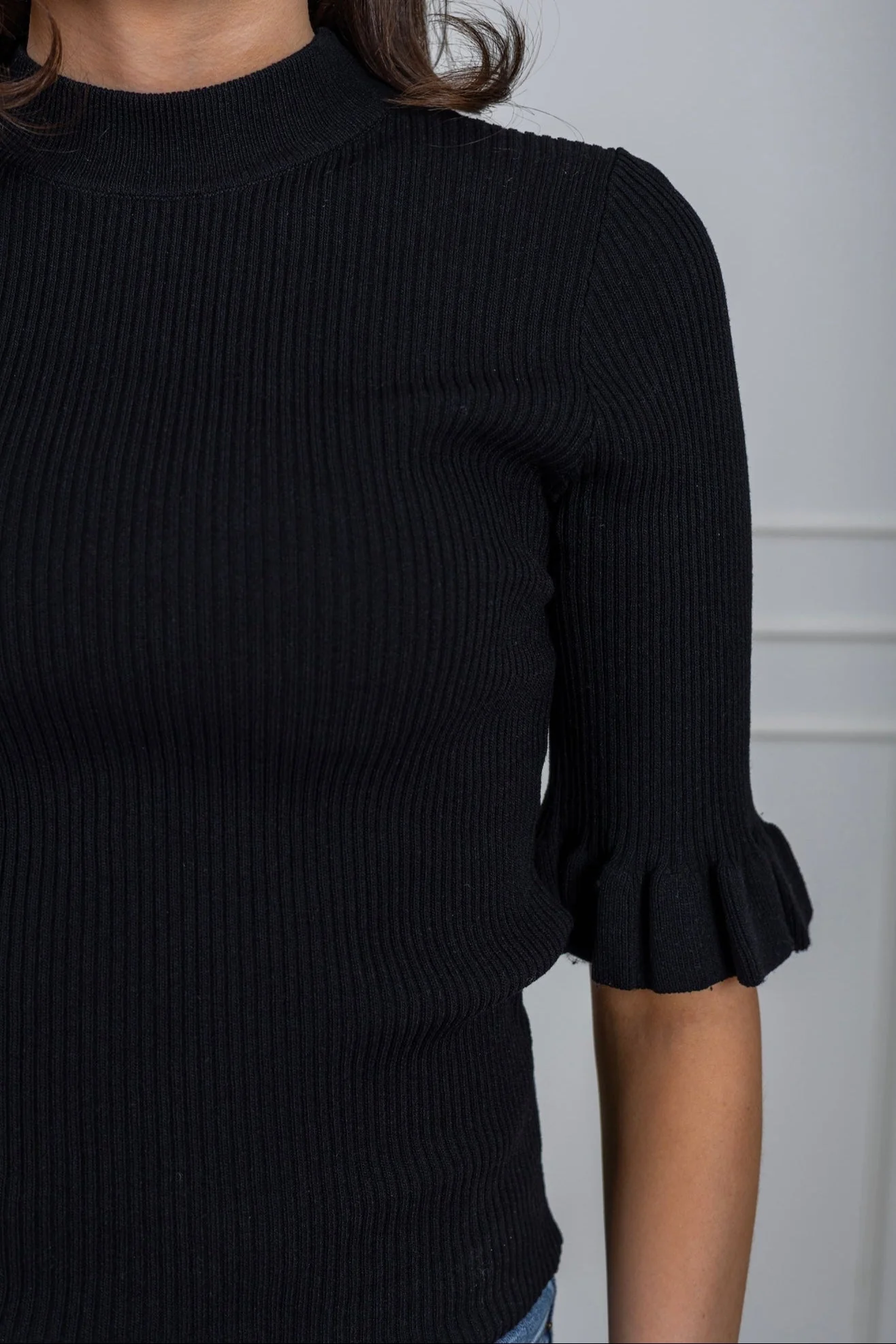 Mikke Ss Knit Top Black - Image 9