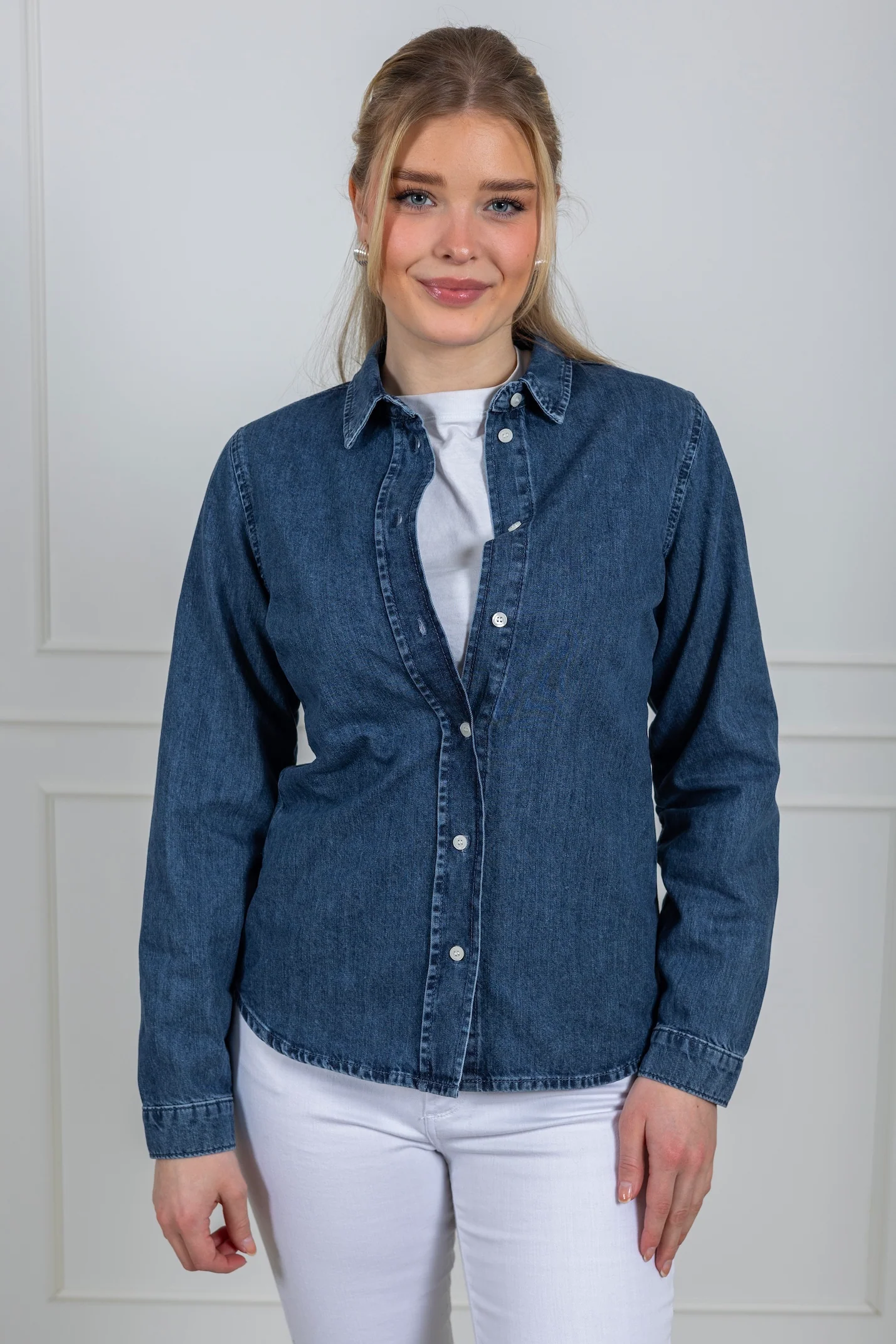 Bea Noa Ls Fitted Denim Shirt Medium Blue Denim - Image 4