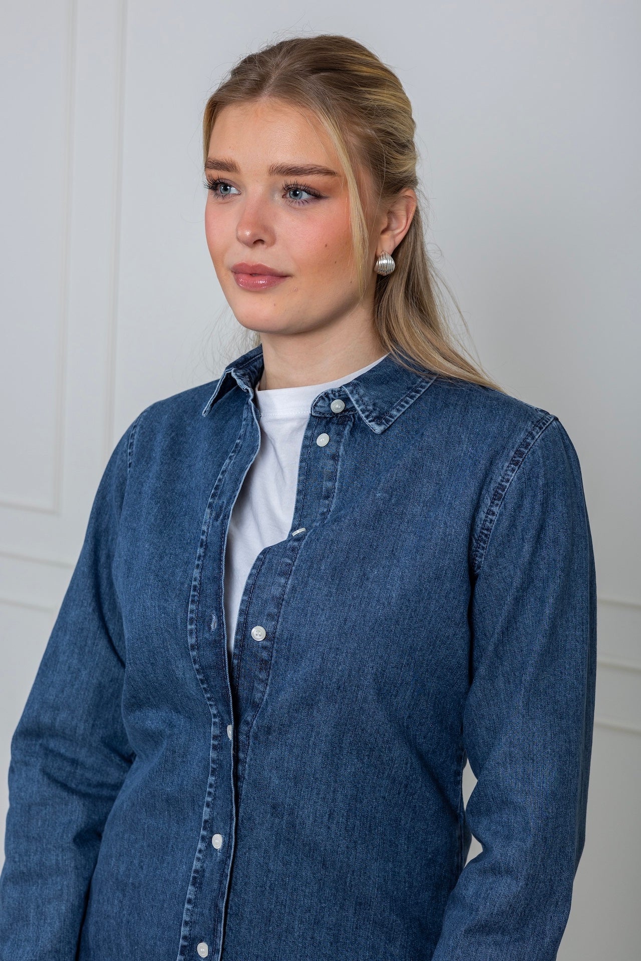 Bea Noa Ls Fitted Denim Shirt Medium Blue Denim - Image 5