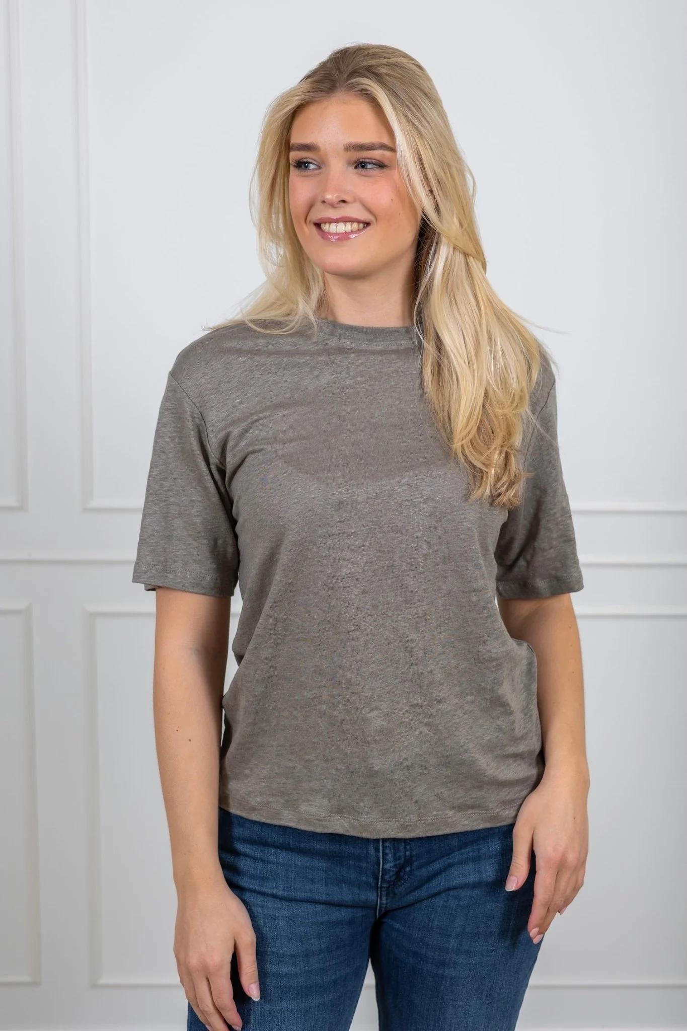 Vilja Linen Ss Tee Vetiver - Image 3