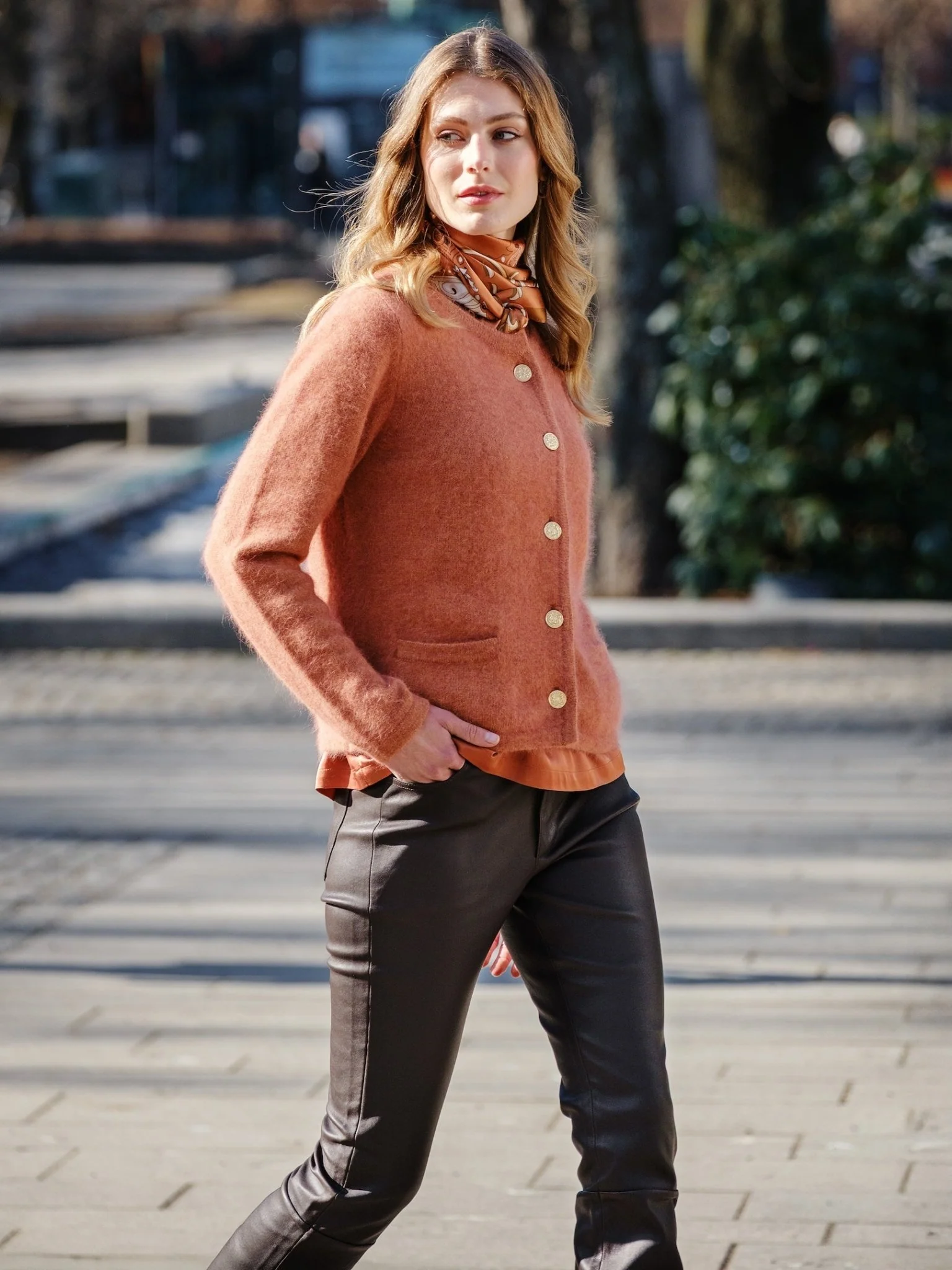 Ashley Cardigan Rust - Image 2