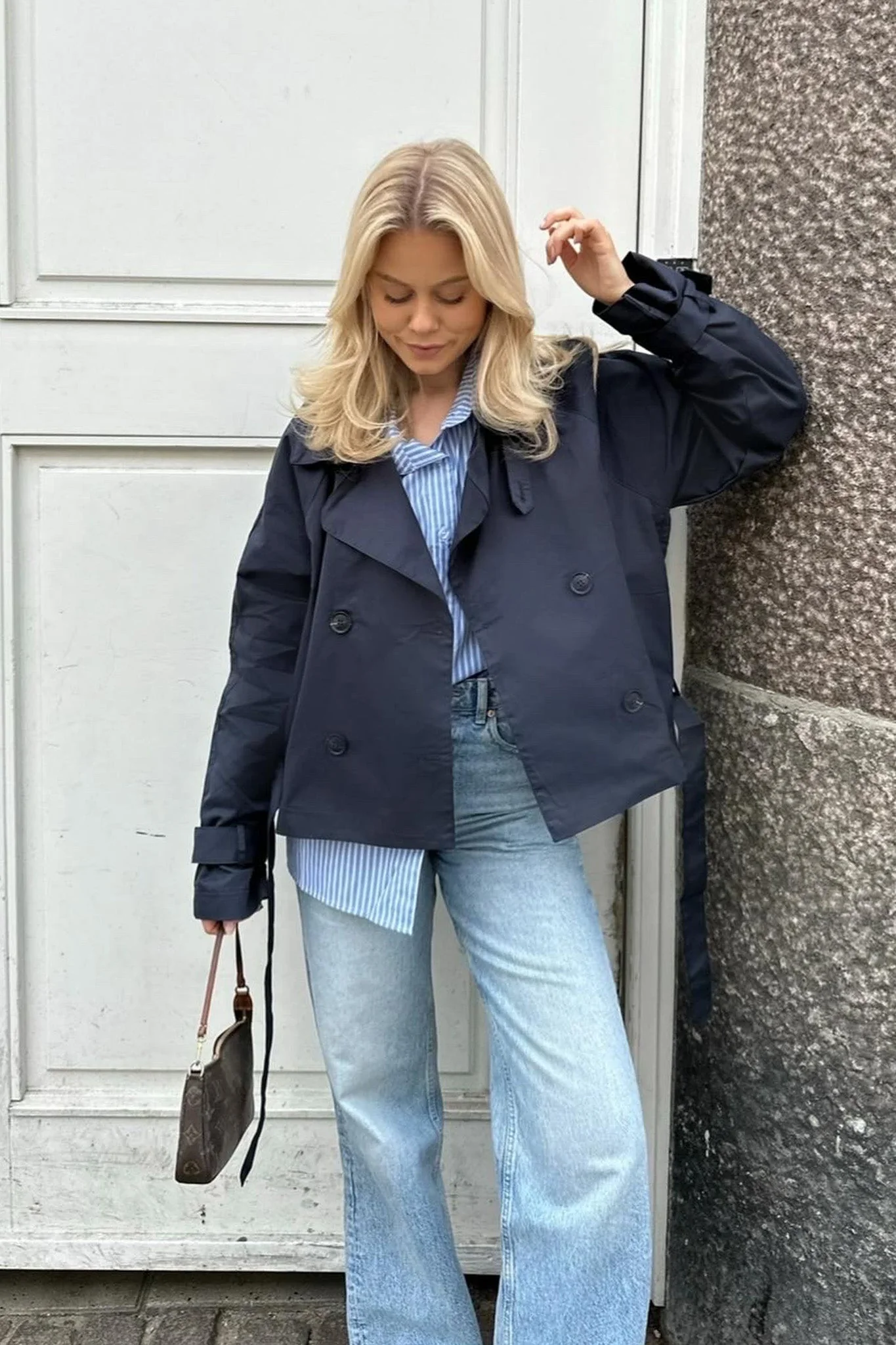 Alma Trenchcoat Navy - Image 4