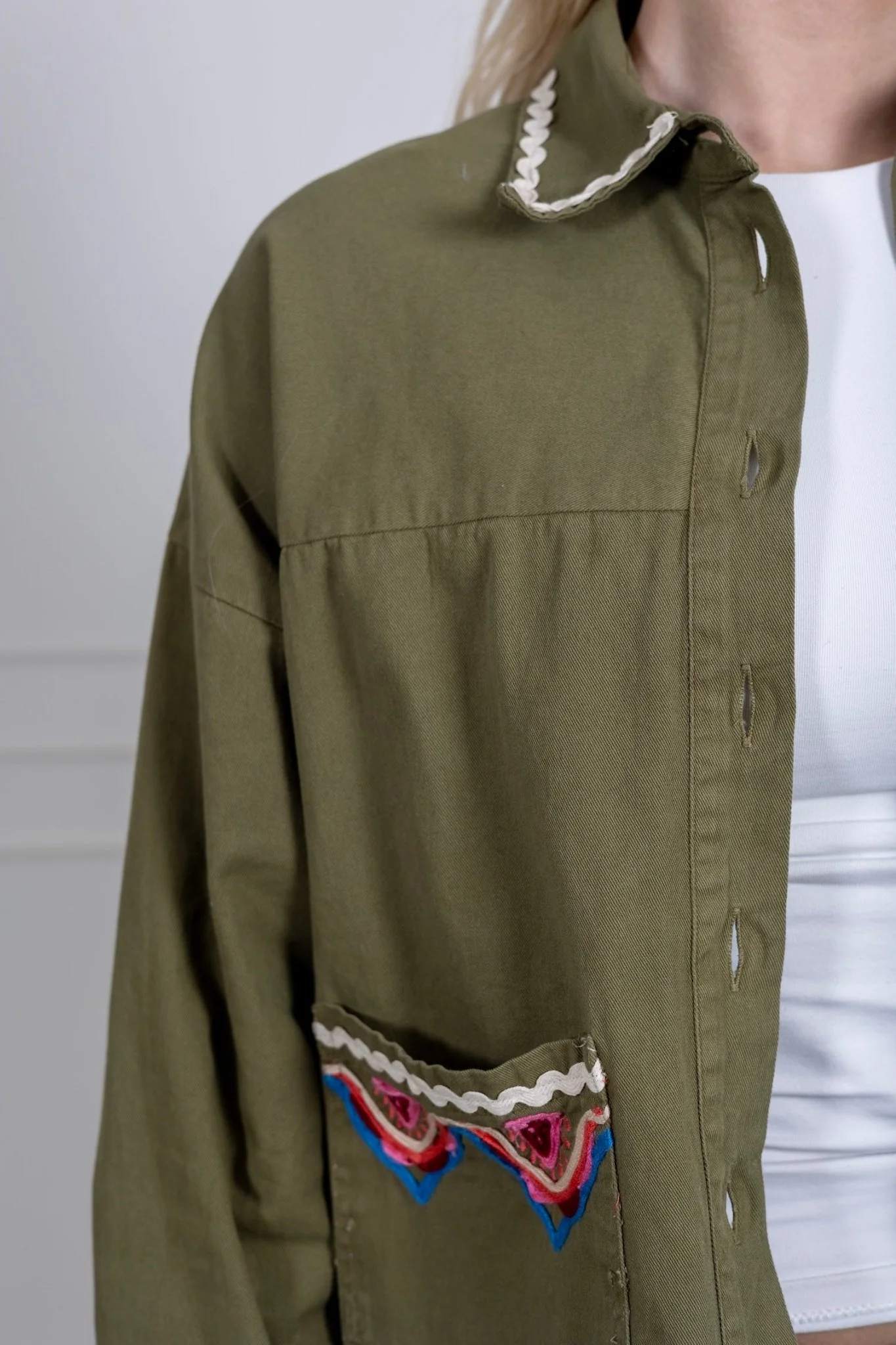 Yasmirra Embroidered Jacket Capulet Olive - Image 15