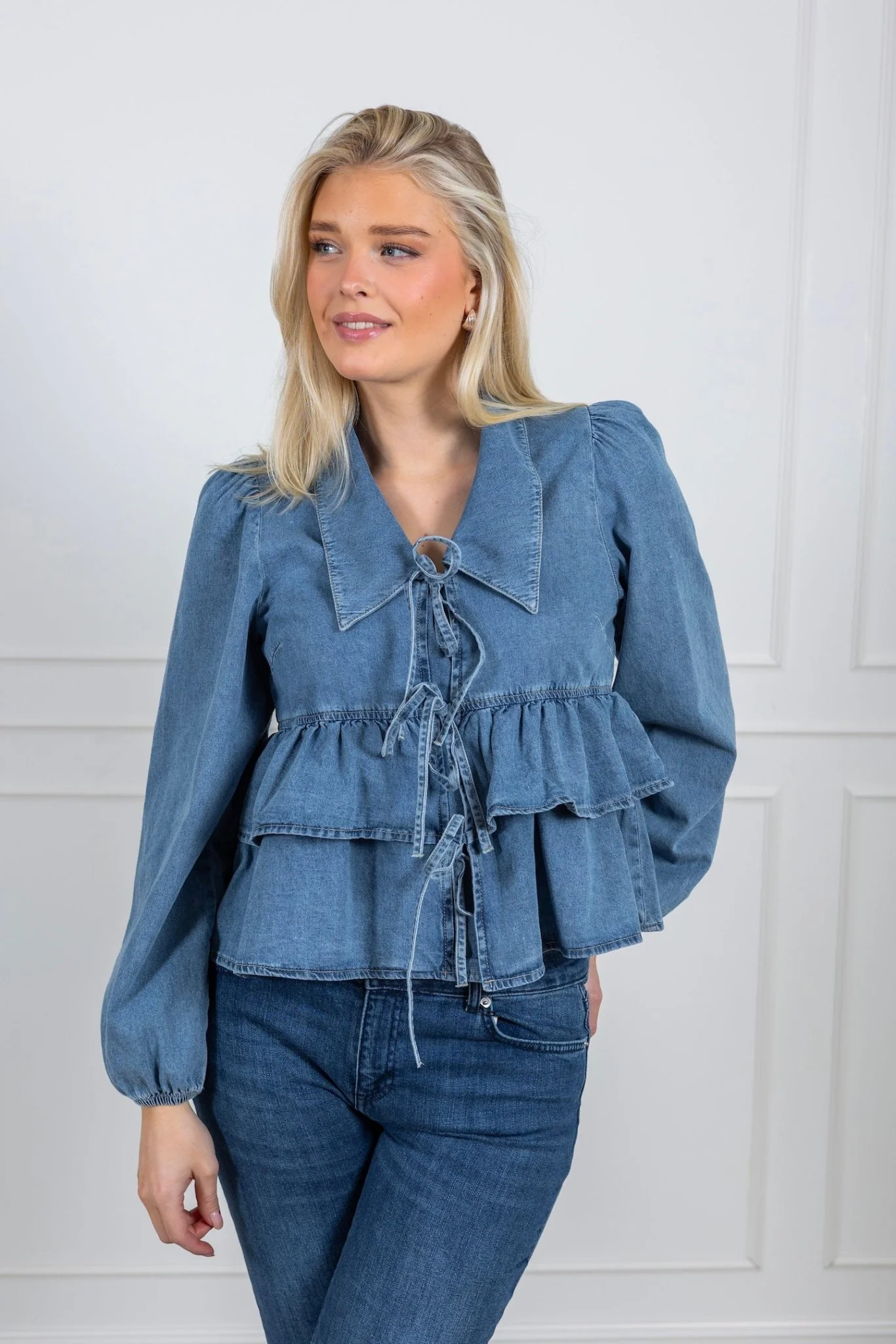 Yascelinde Ls Top Light Blue Denim - Image 4