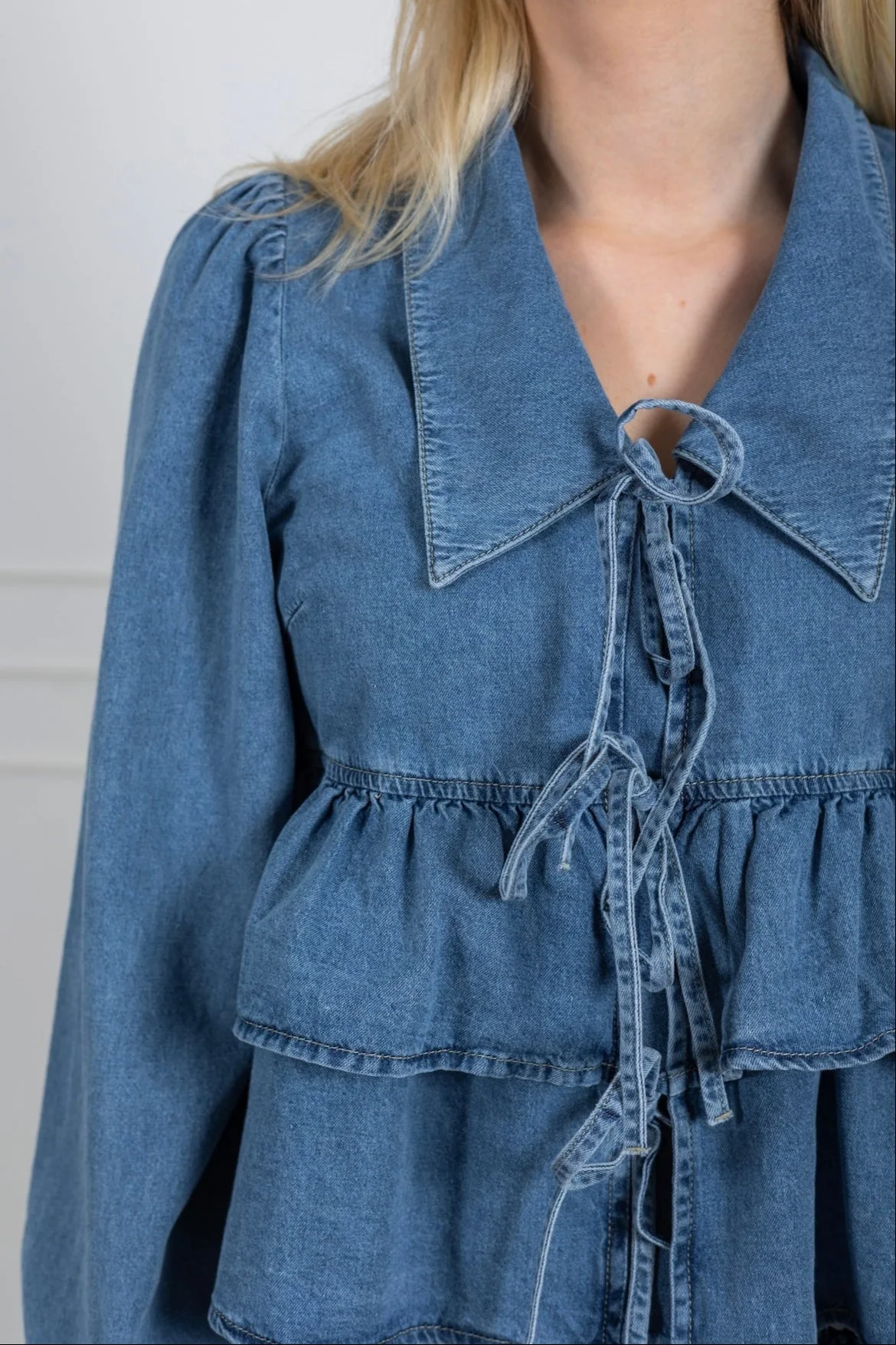 Yascelinde Ls Top Light Blue Denim - Image 6