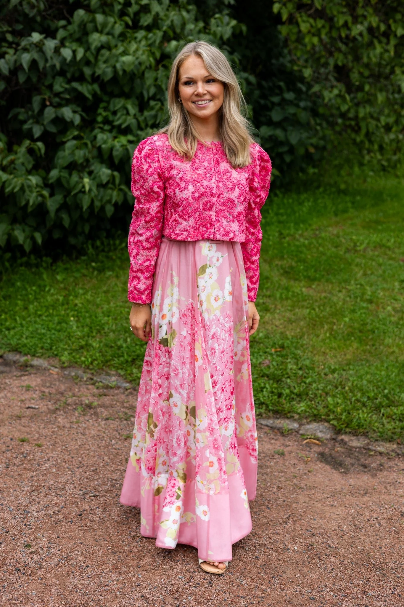 Embroidered Jacket Pink Bloom - Image 9