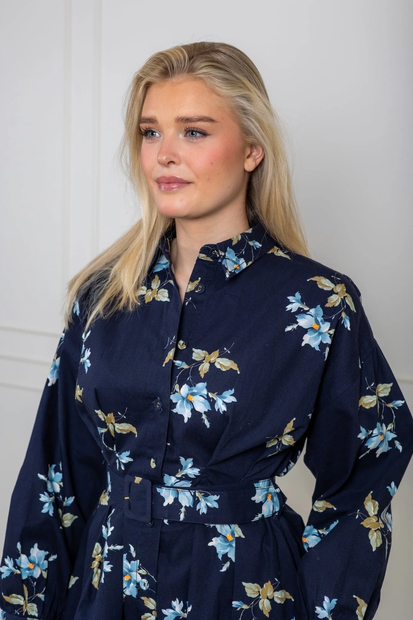 Structured Shirt Dress Blue Bouquet - Image 4