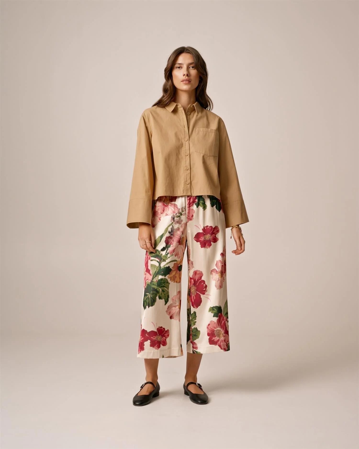Tailored Satin Bermuda Night Bloom - Image 4