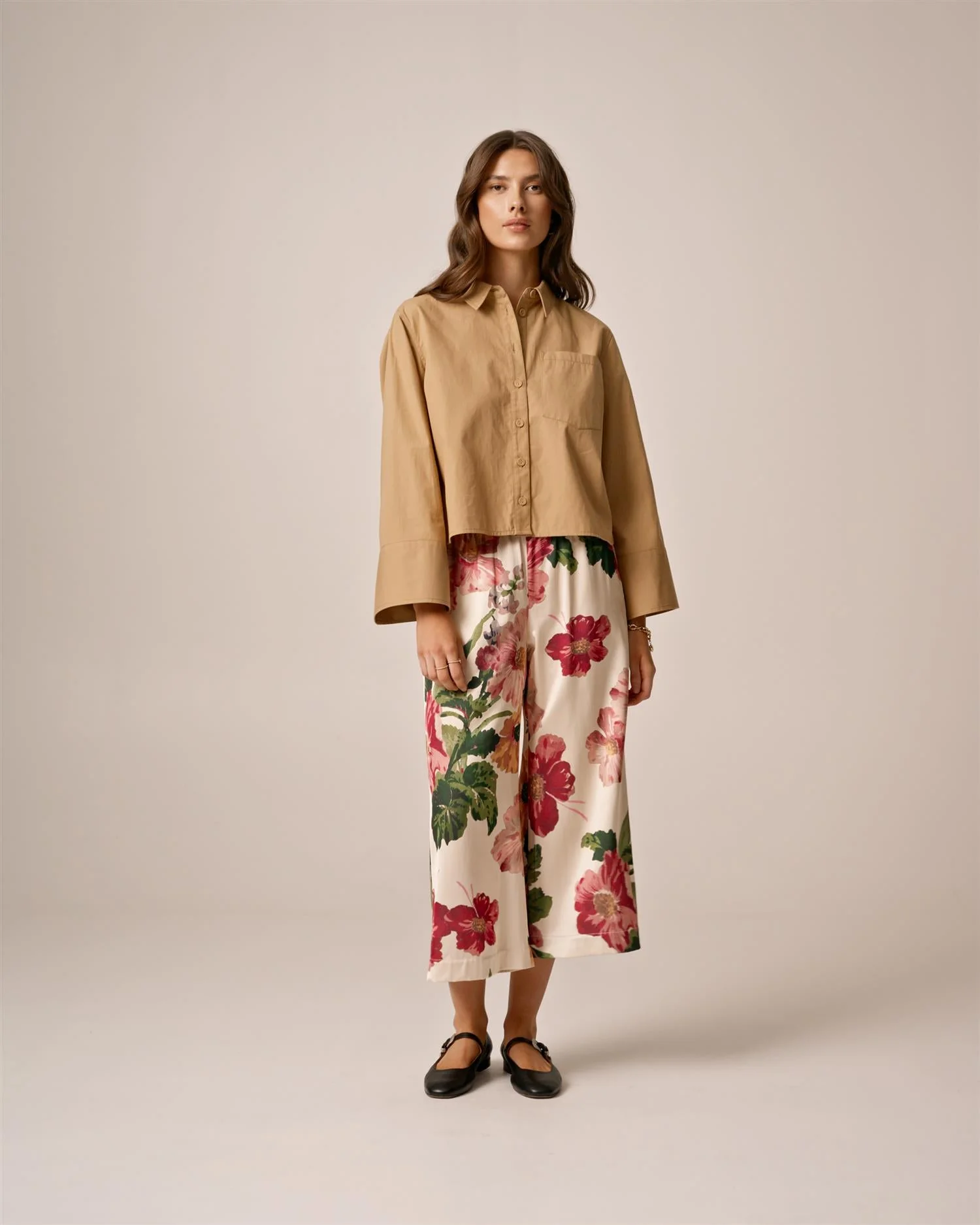 Tailored Satin Bermuda Night Bloom - Image 7