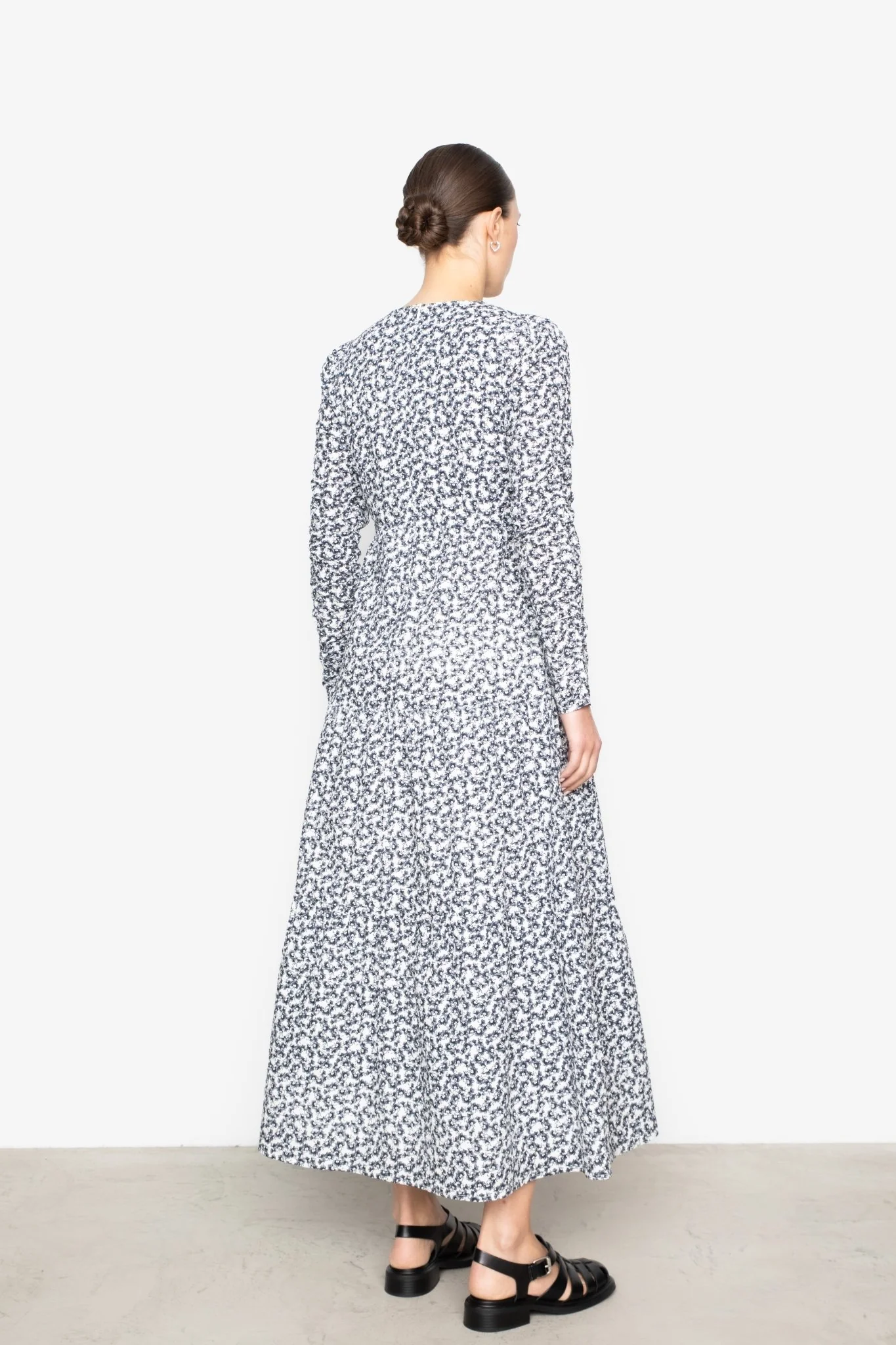 Dora Dress Navy Rosehip Print - Image 13