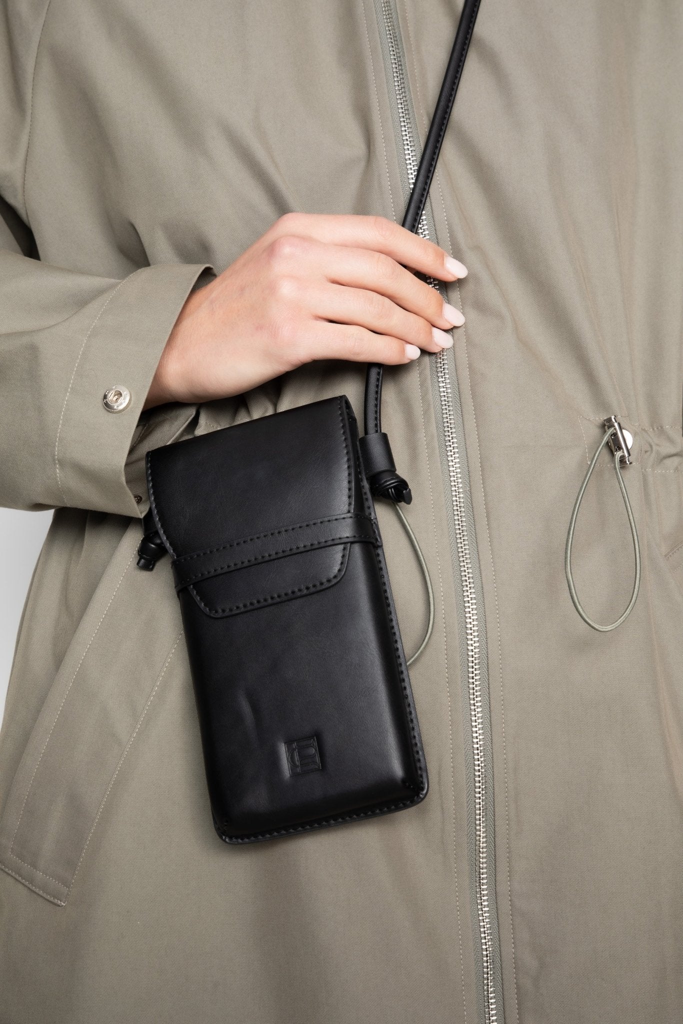 Mobile Pouch Black - Image 3