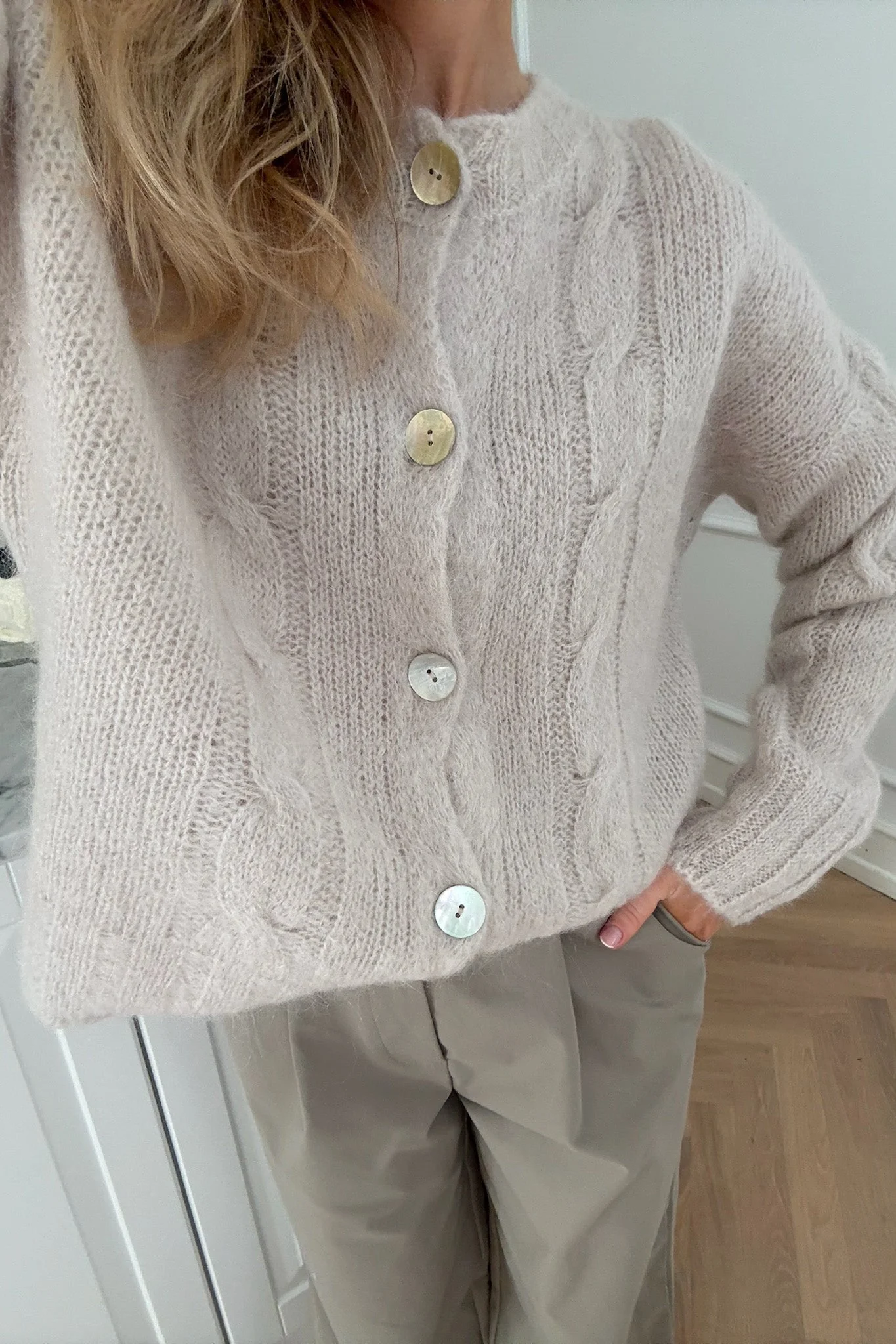 Ditte Cardigan Beige - Image 5