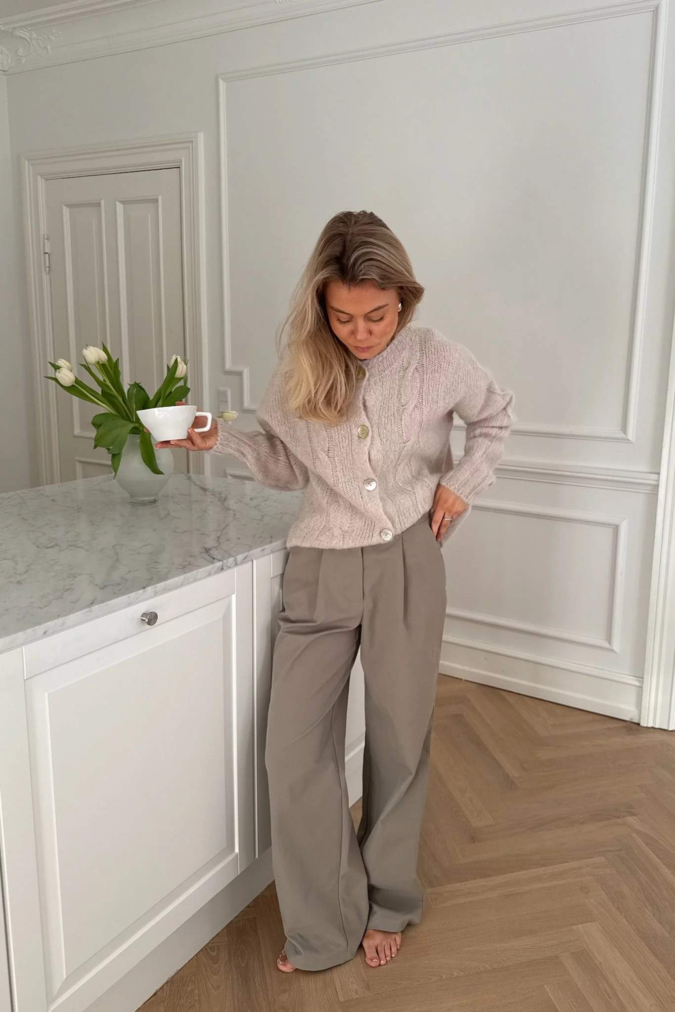 Ditte Cardigan Beige - Image 6