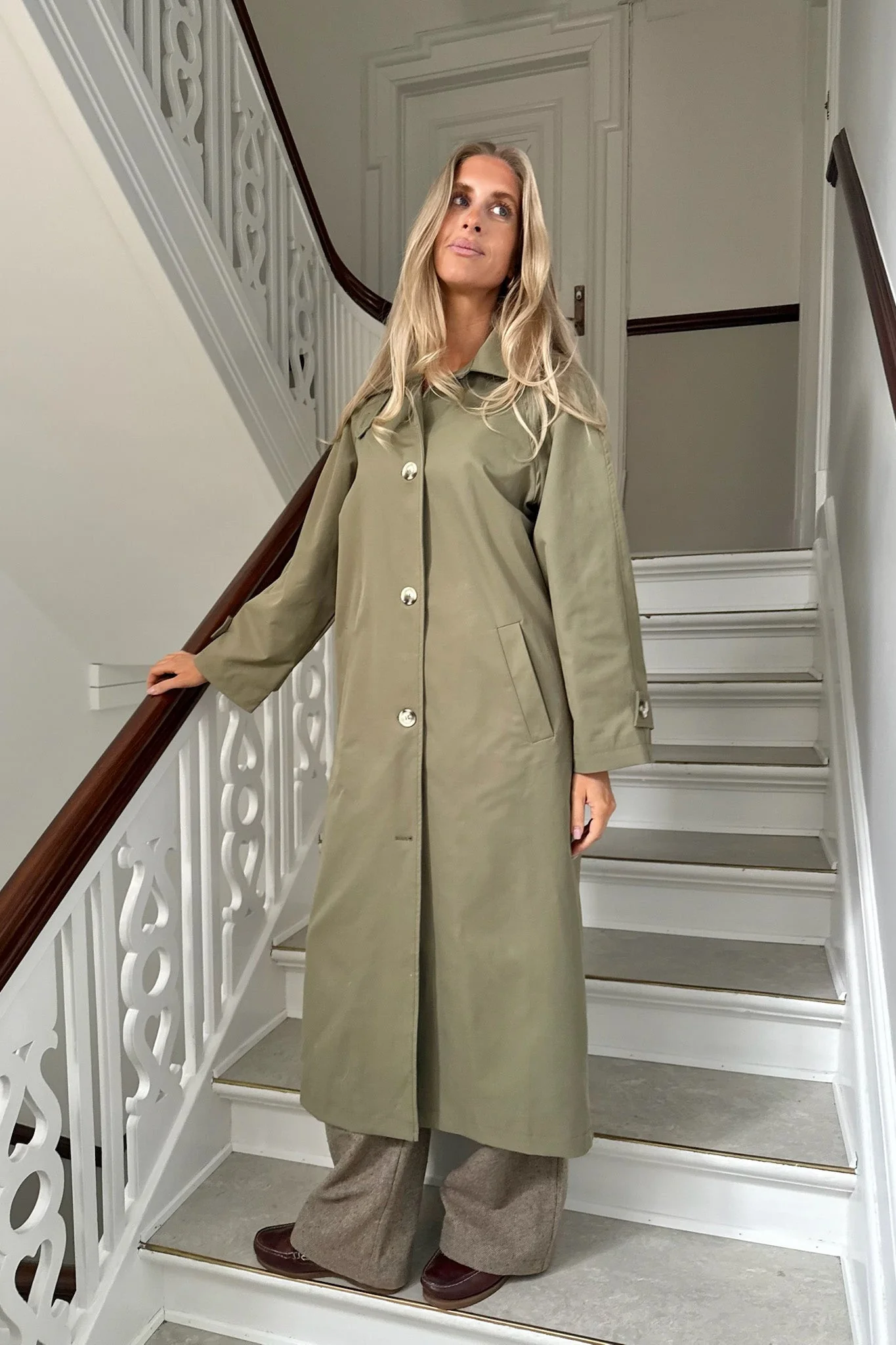 Ava Trenchcoat Dark Khaki - Image 2