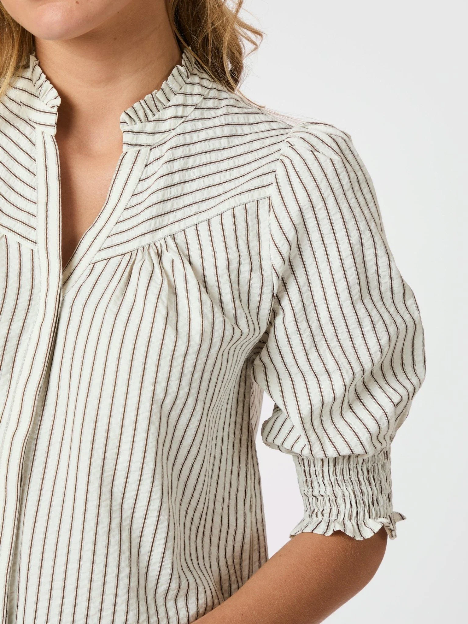 Diana Crepe Stripe Blouse Brown - Image 3