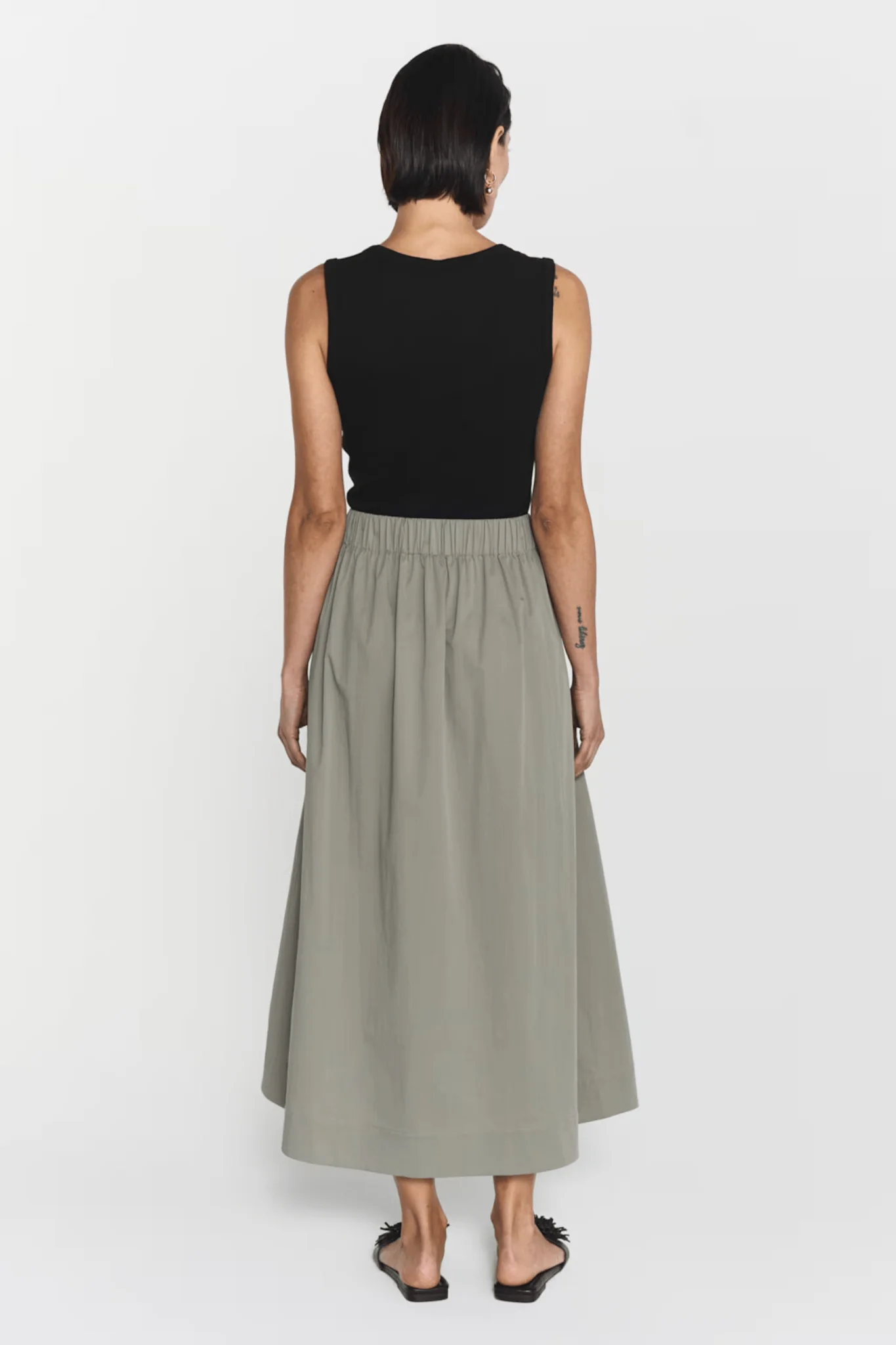 Hera Singlet Black - Image 8