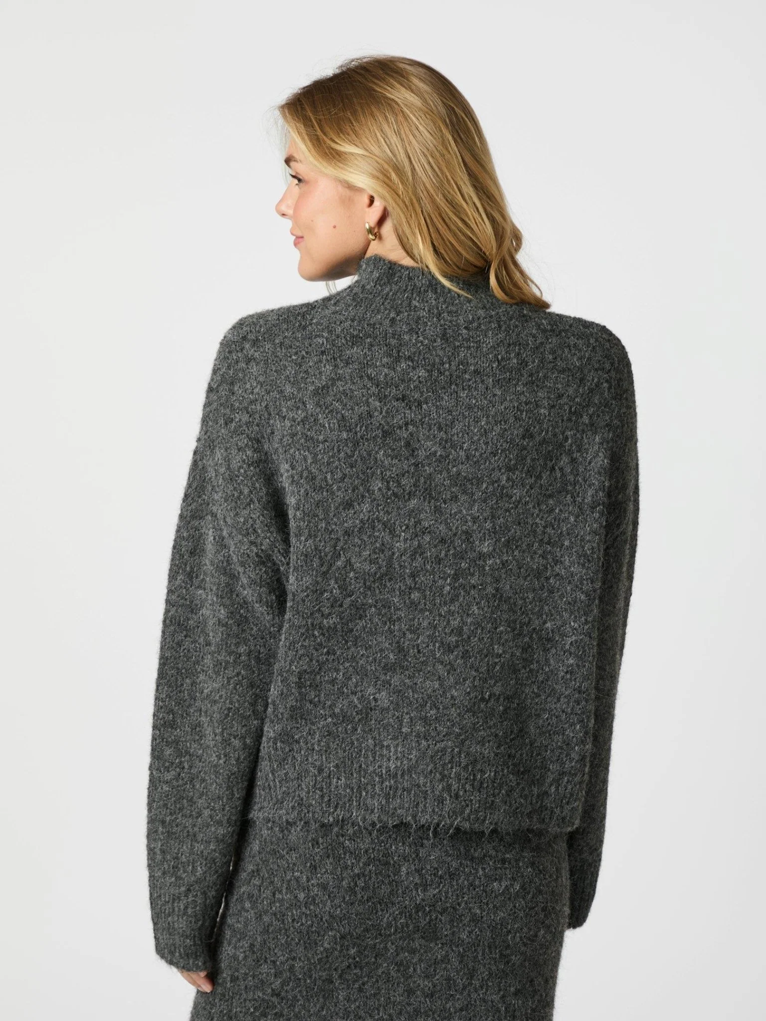 Paulina Fluffy Knit Blouse Antracit - Image 8
