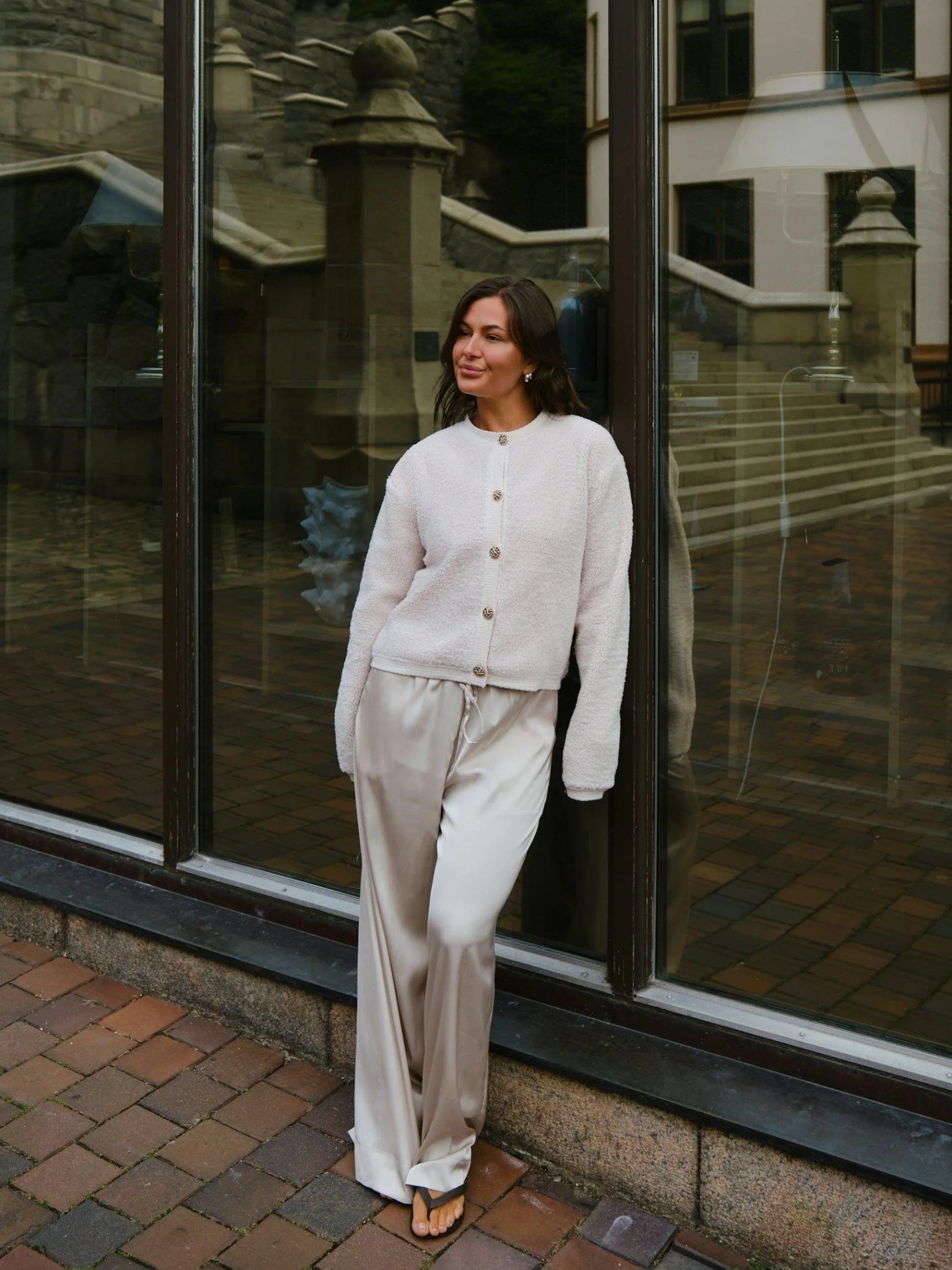 Limo Fluffy Knit Cardigan Creme - Image 11