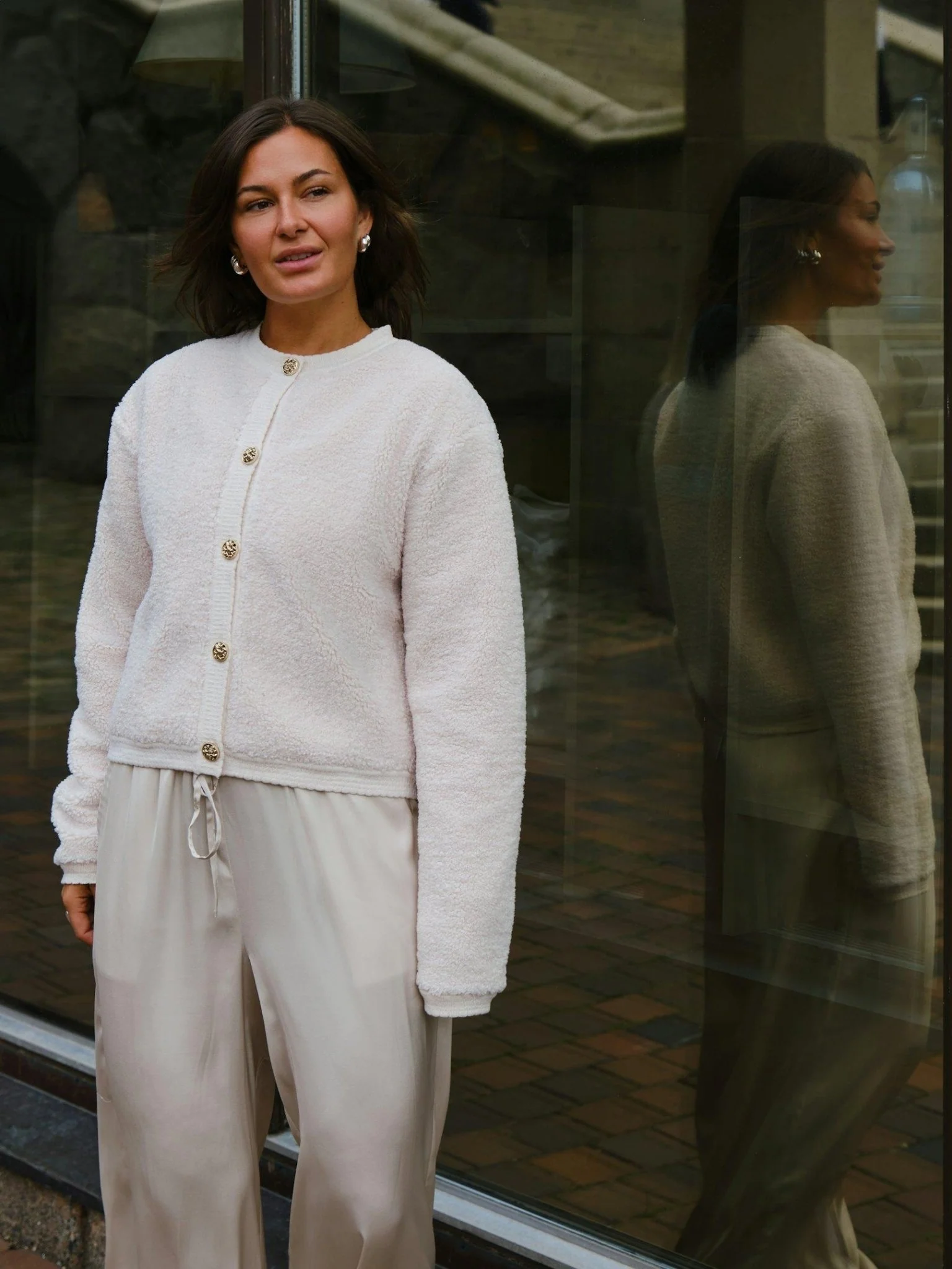 Limo Fluffy Knit Cardigan Creme - Image 12