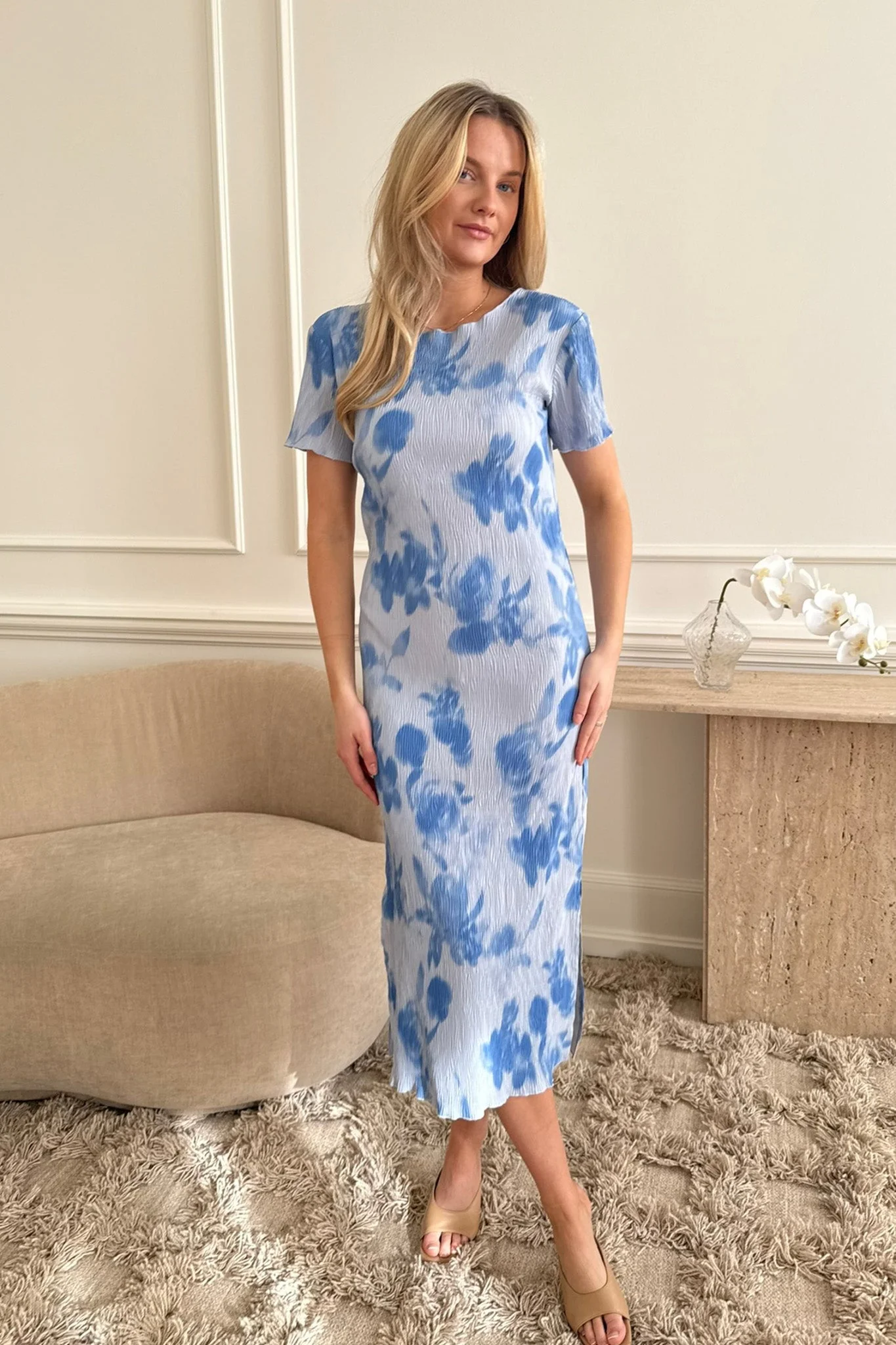 Oda Ss Dress Abstract Blue Flower Print - Image 13