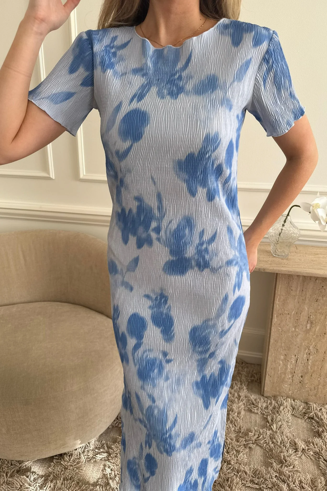 Oda Ss Dress Abstract Blue Flower Print - Image 14