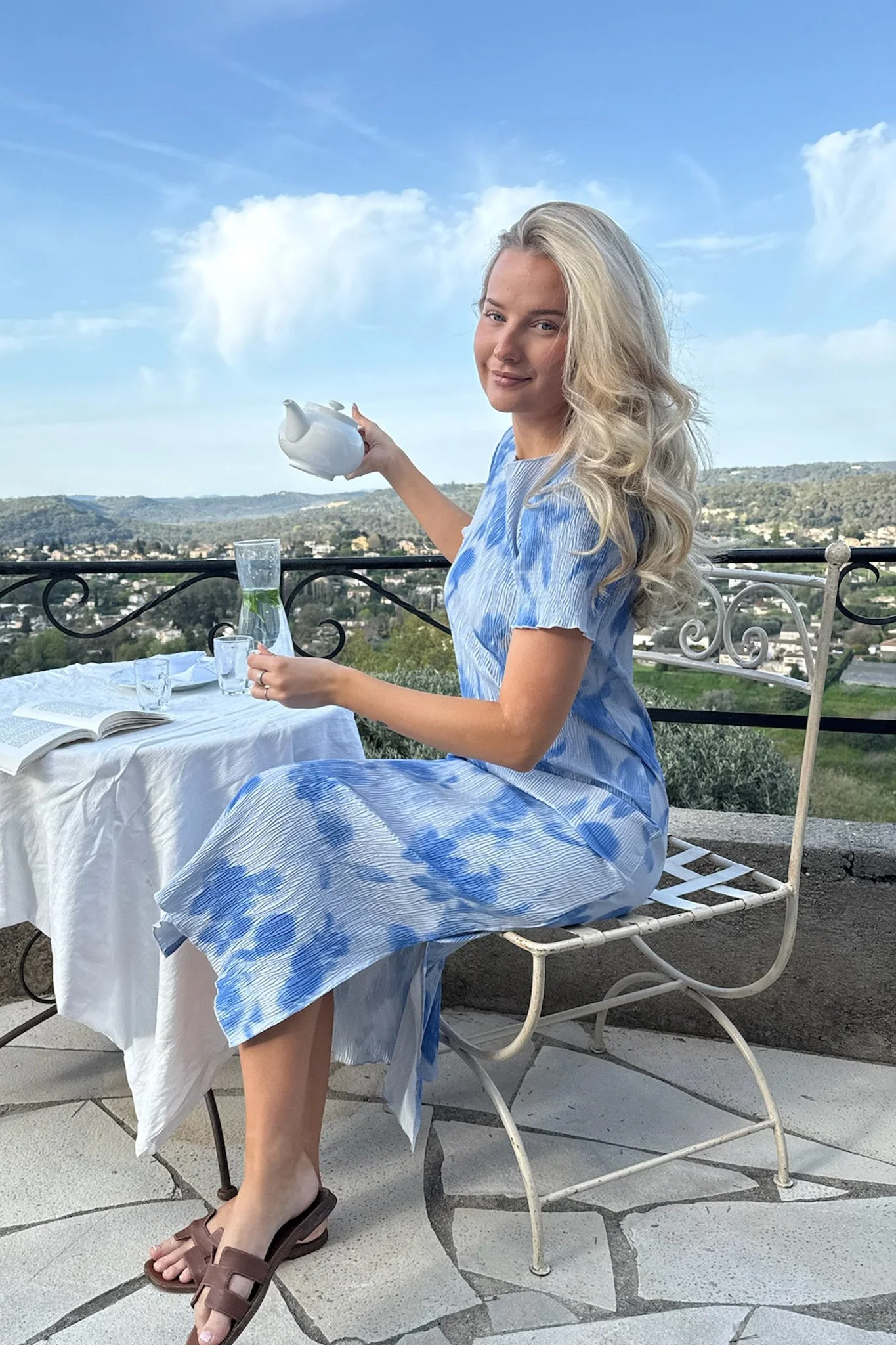 Oda Ss Dress Abstract Blue Flower Print - Image 2