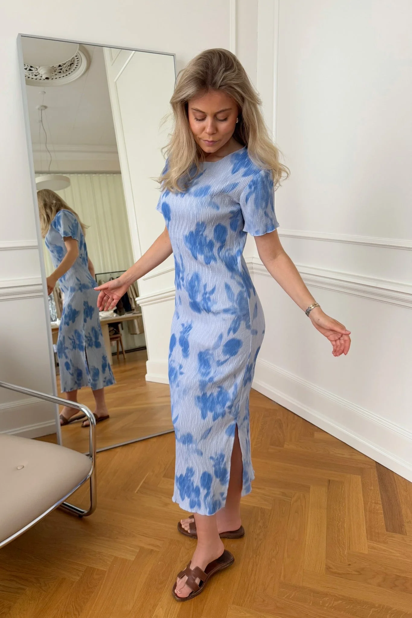 Oda Ss Dress Abstract Blue Flower Print - Image 6