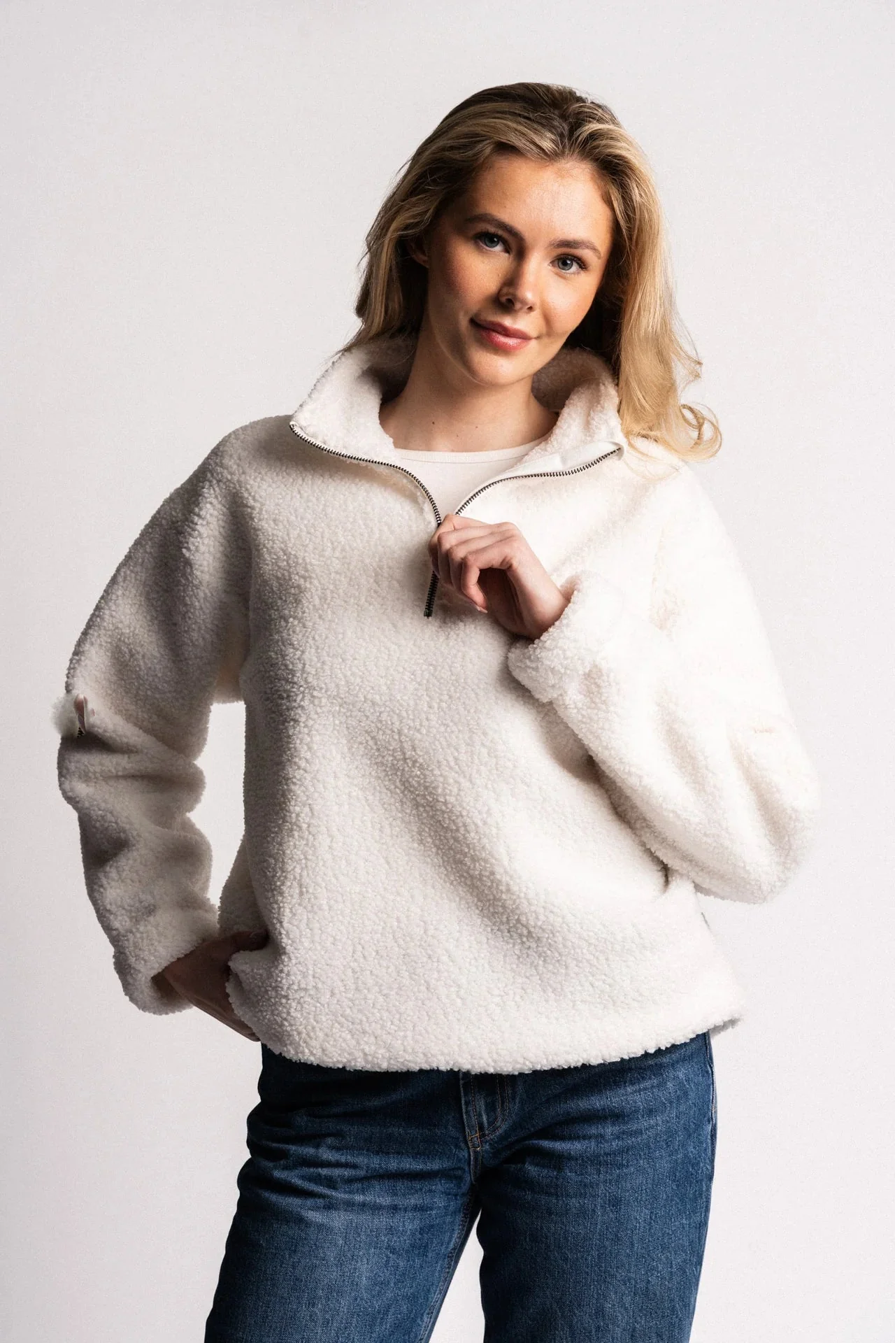 Annie Zip Sweater White - Image 8